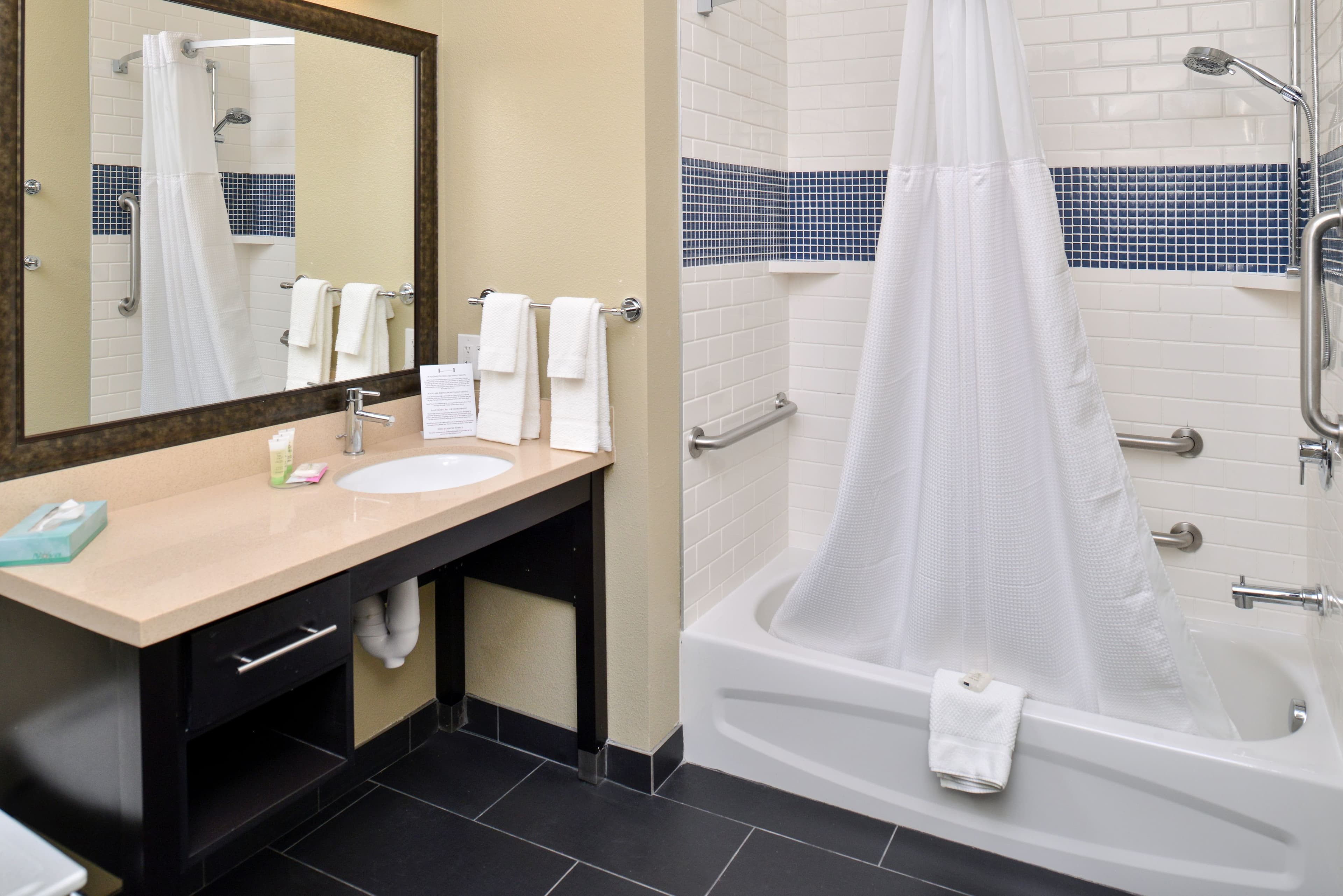 Staybridge Suites Rochester - Commerce DR NW — 15