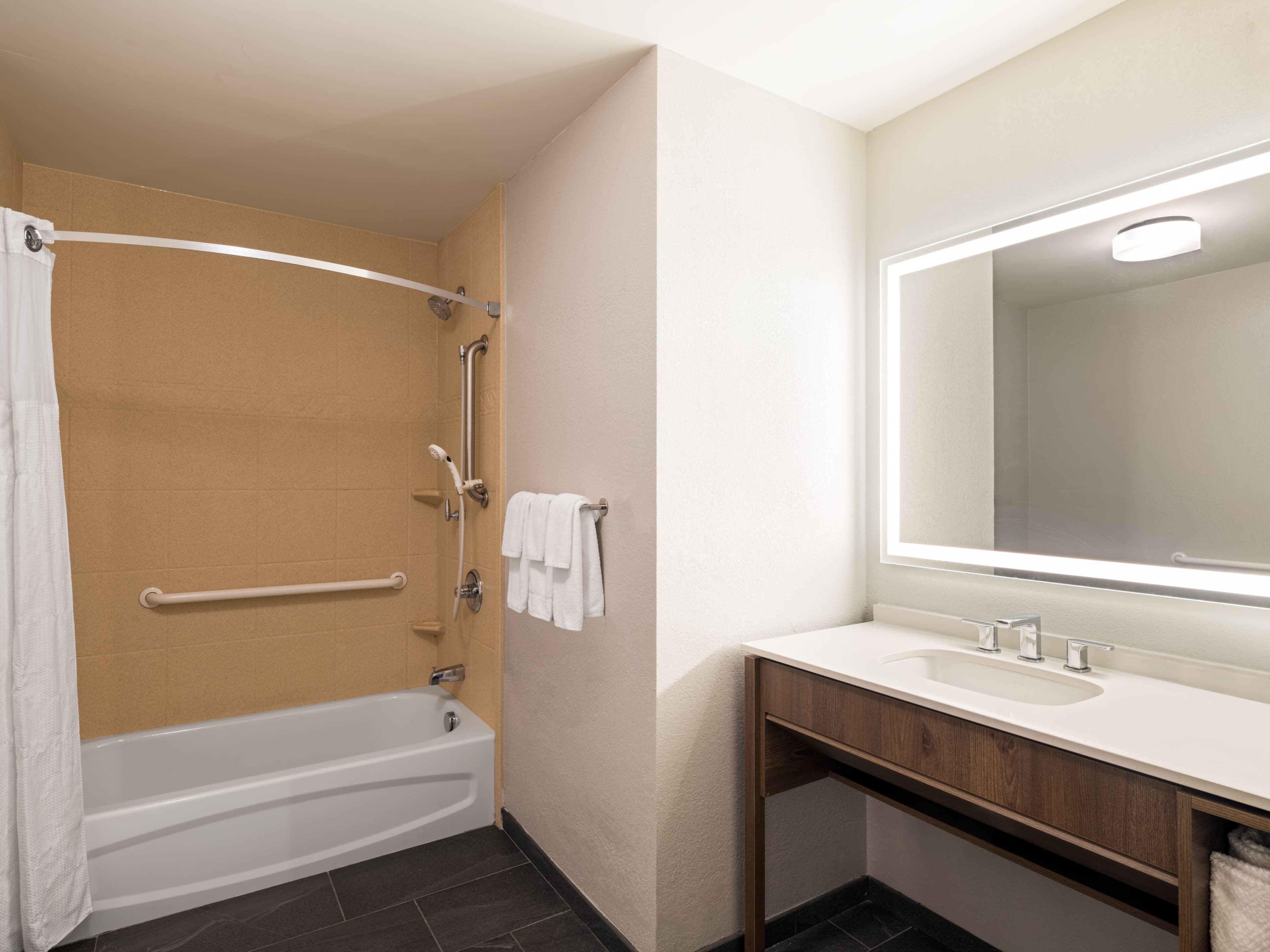 Staybridge Suites Rochester University — 15