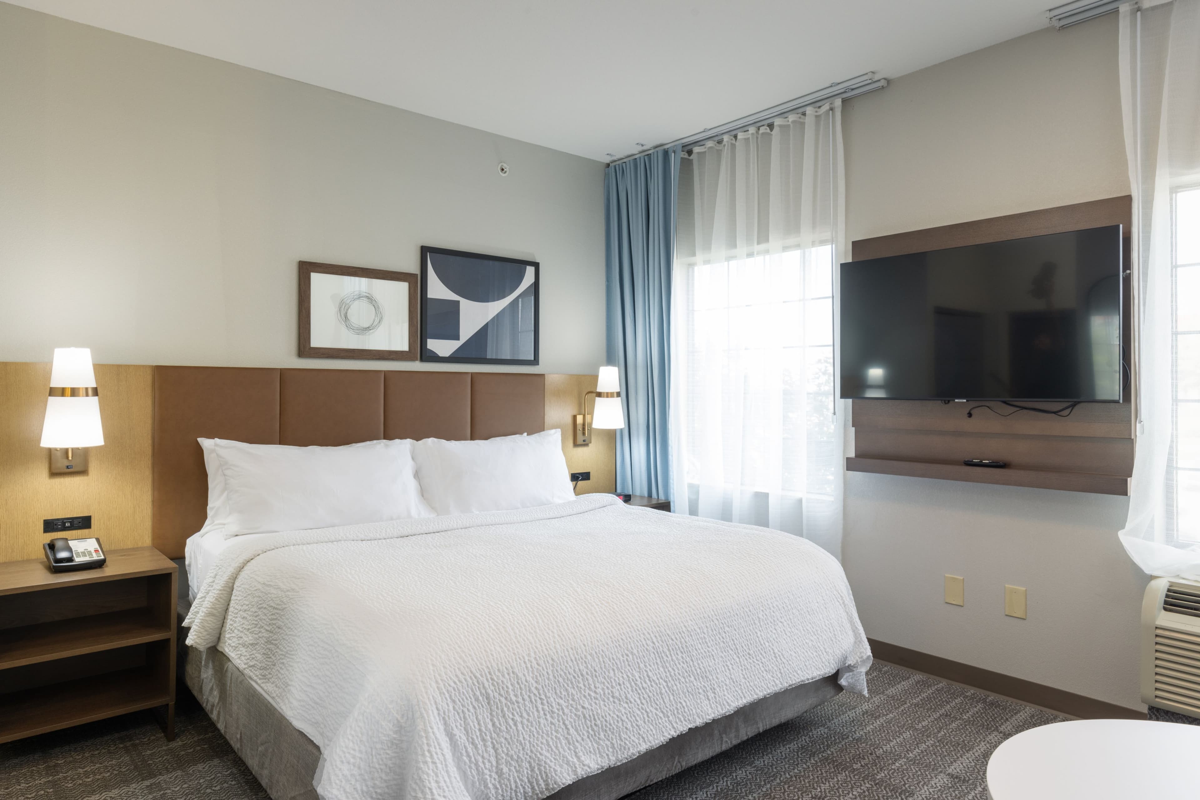 Staybridge Suites Bentonville - Rogers - Image 4