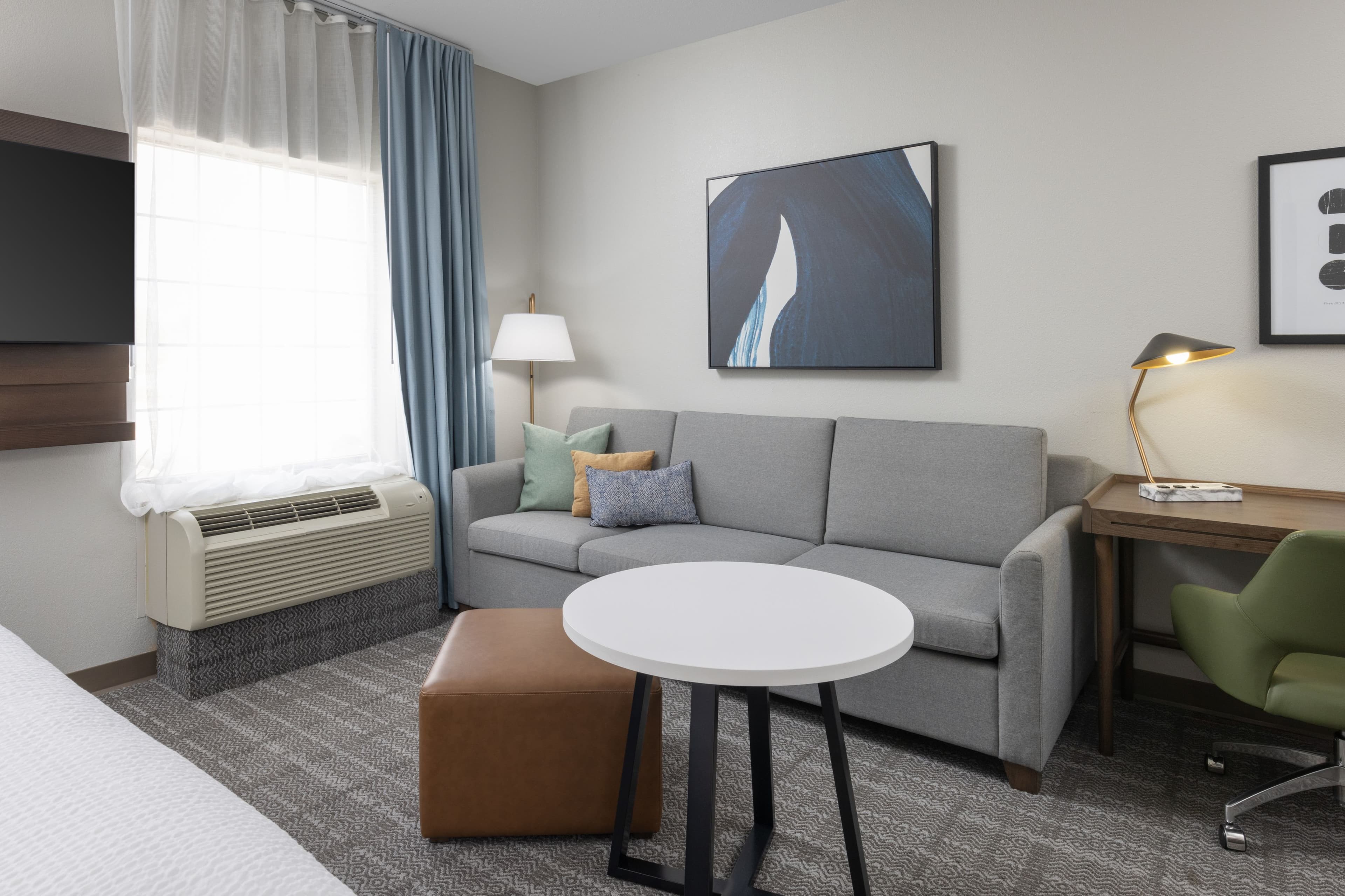 Staybridge Suites Bentonville - Rogers - Image 2