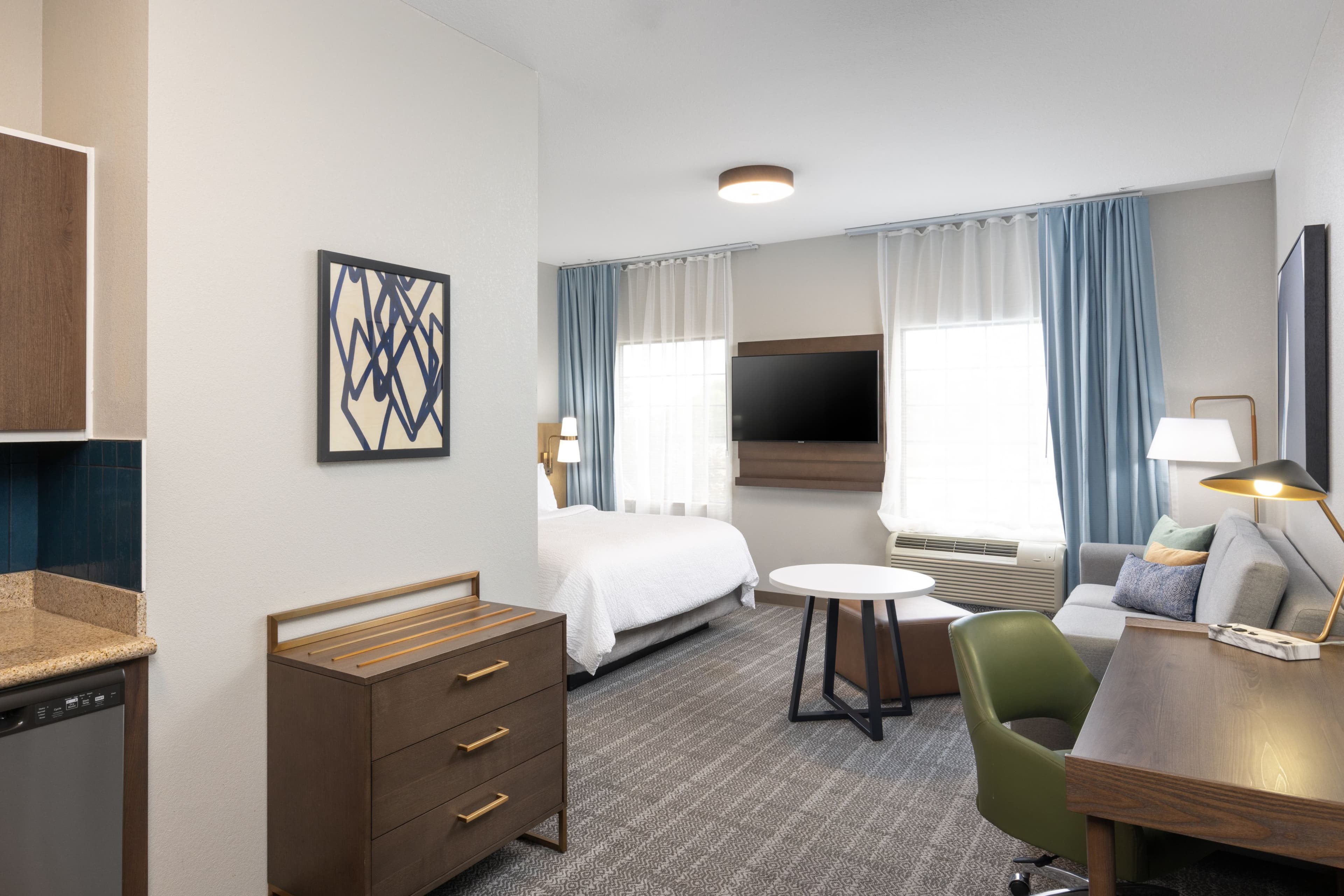 Staybridge Suites Bentonville - Rogers - Image 5