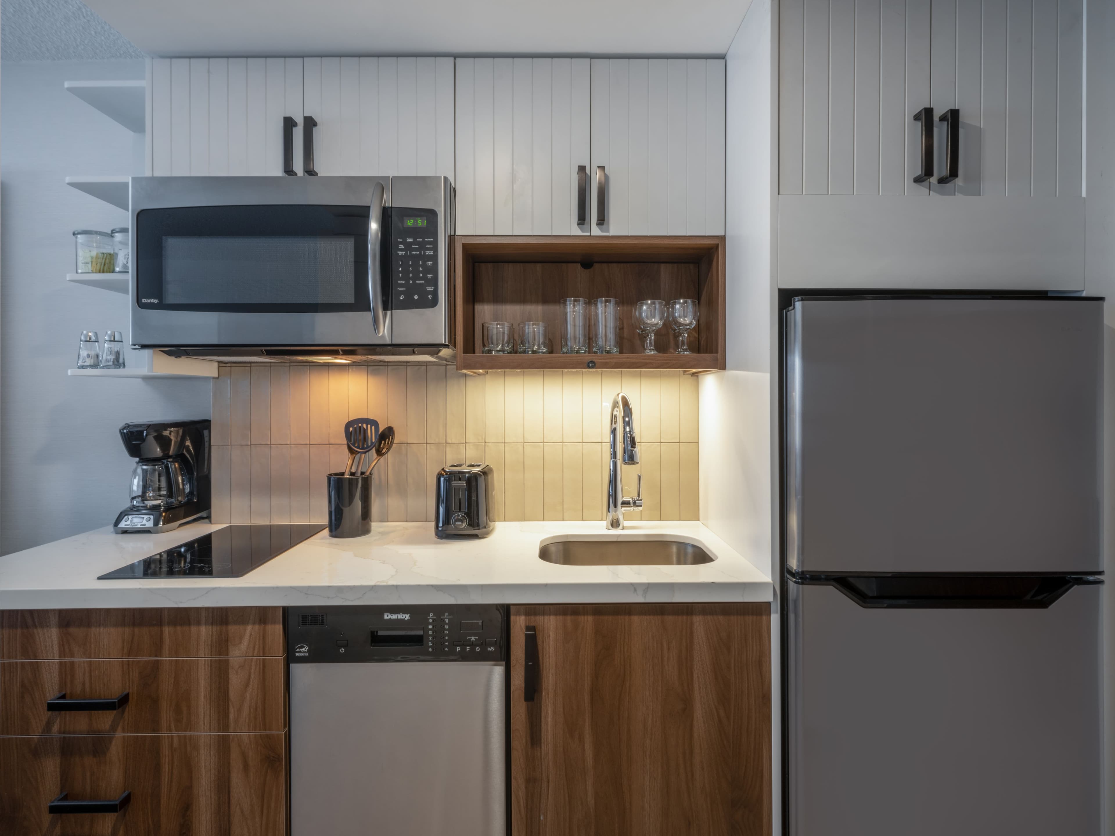 Staybridge Suites Chicago O'Hare - Rosemont — 2