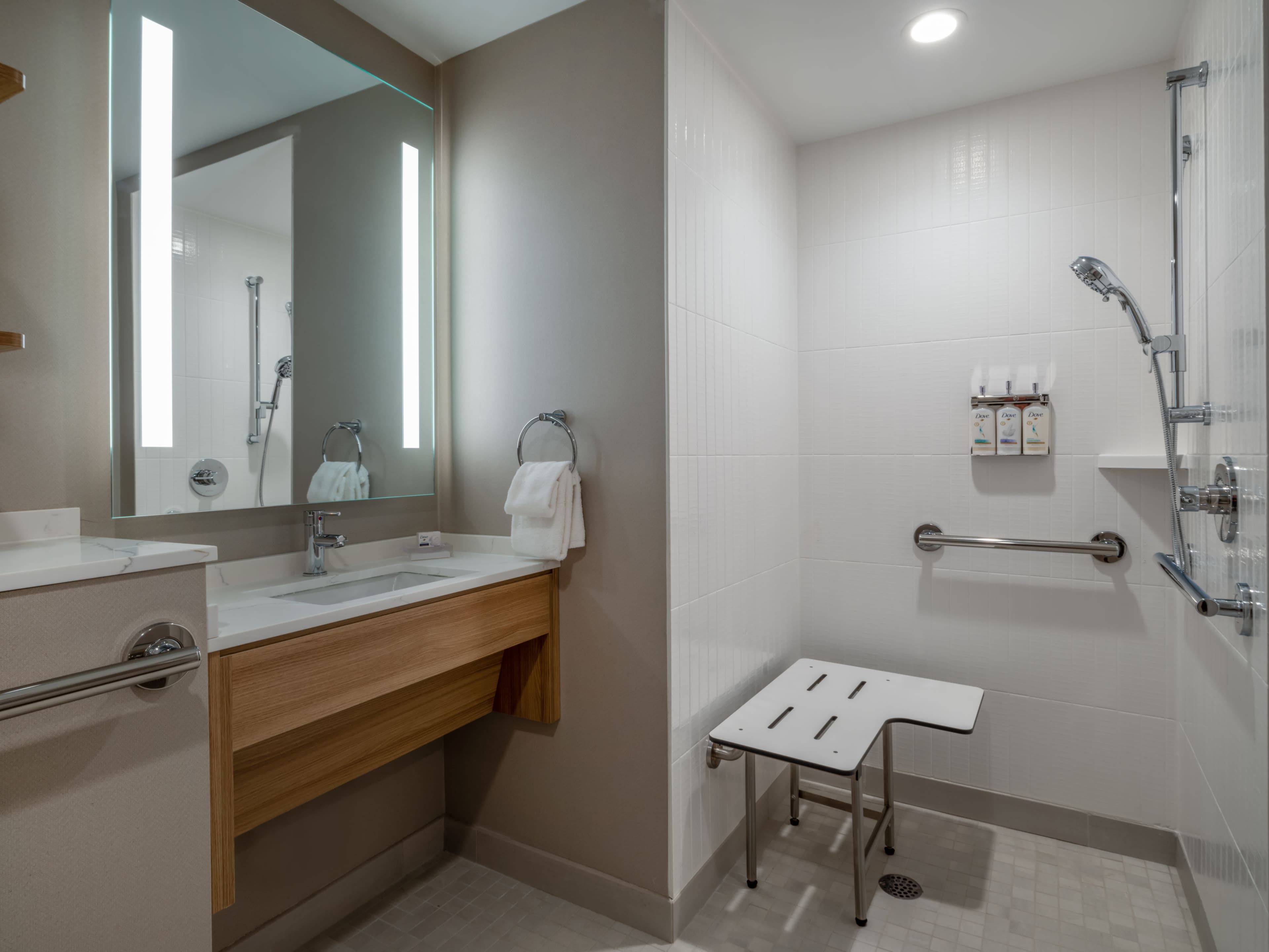 Staybridge Suites Chicago O'Hare - Rosemont — 7
