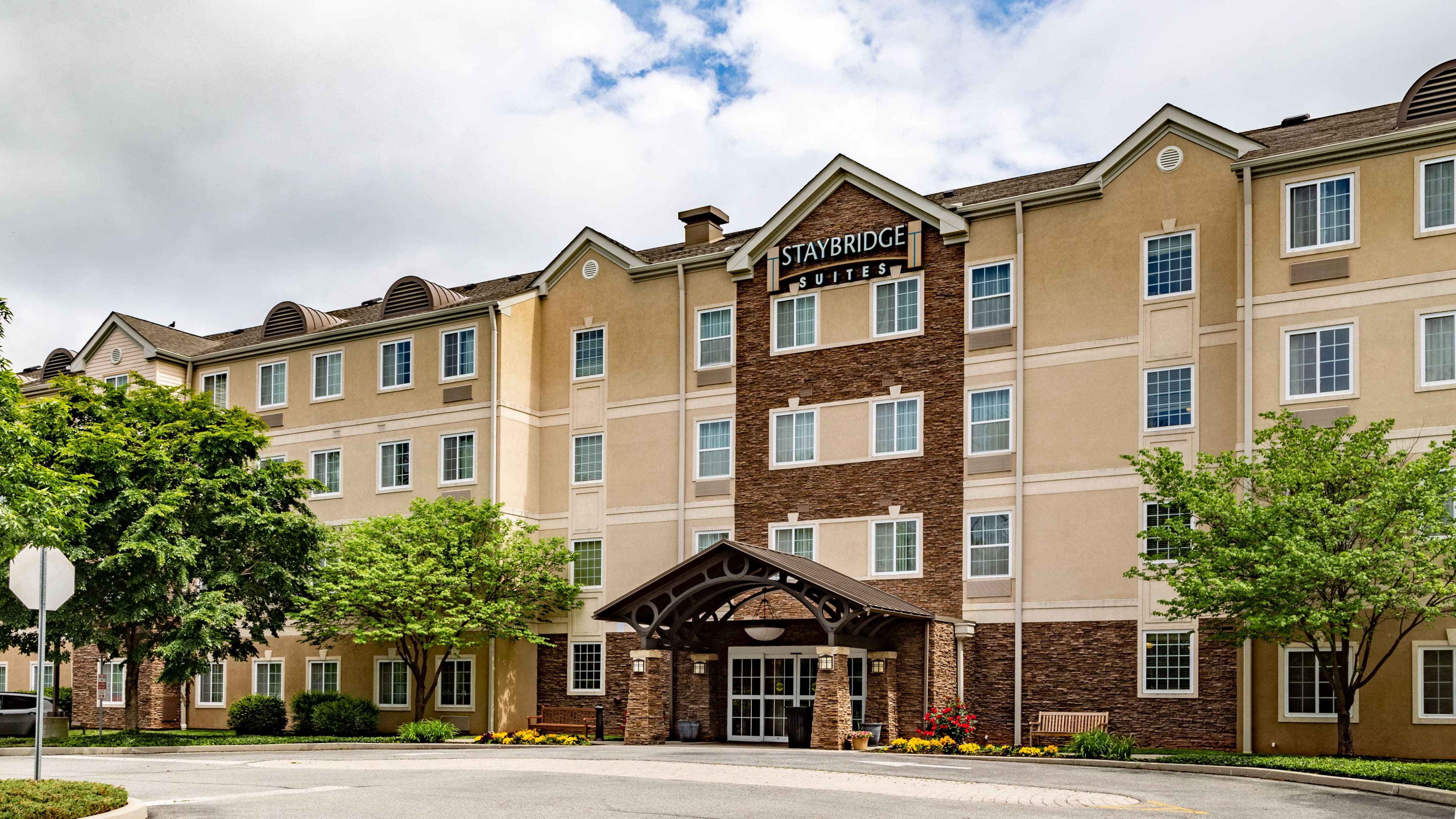 Staybridge Suites Philadelphia Valley Forge 422 - Image 1