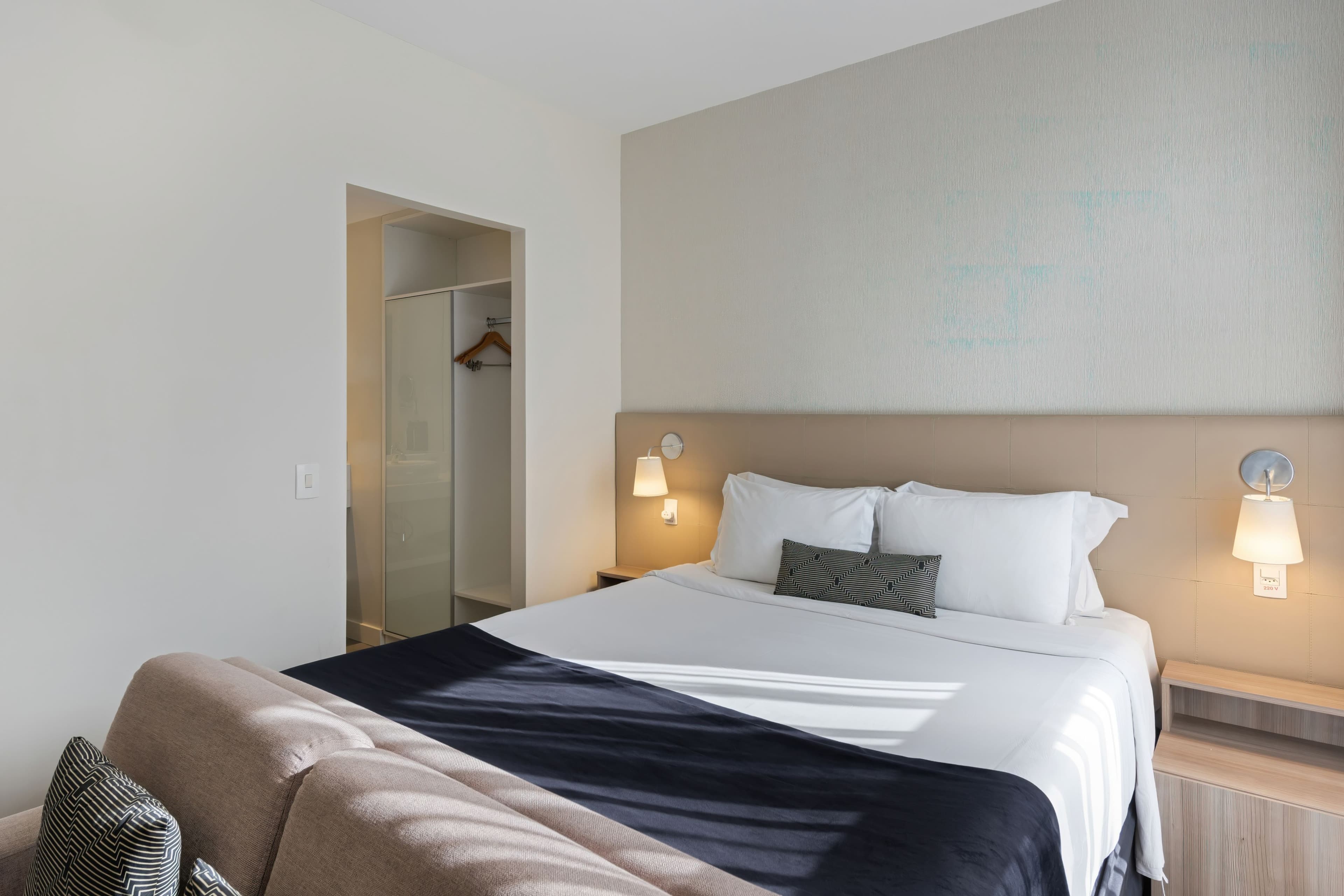 Staybridge Suites Sao Paulo — 16