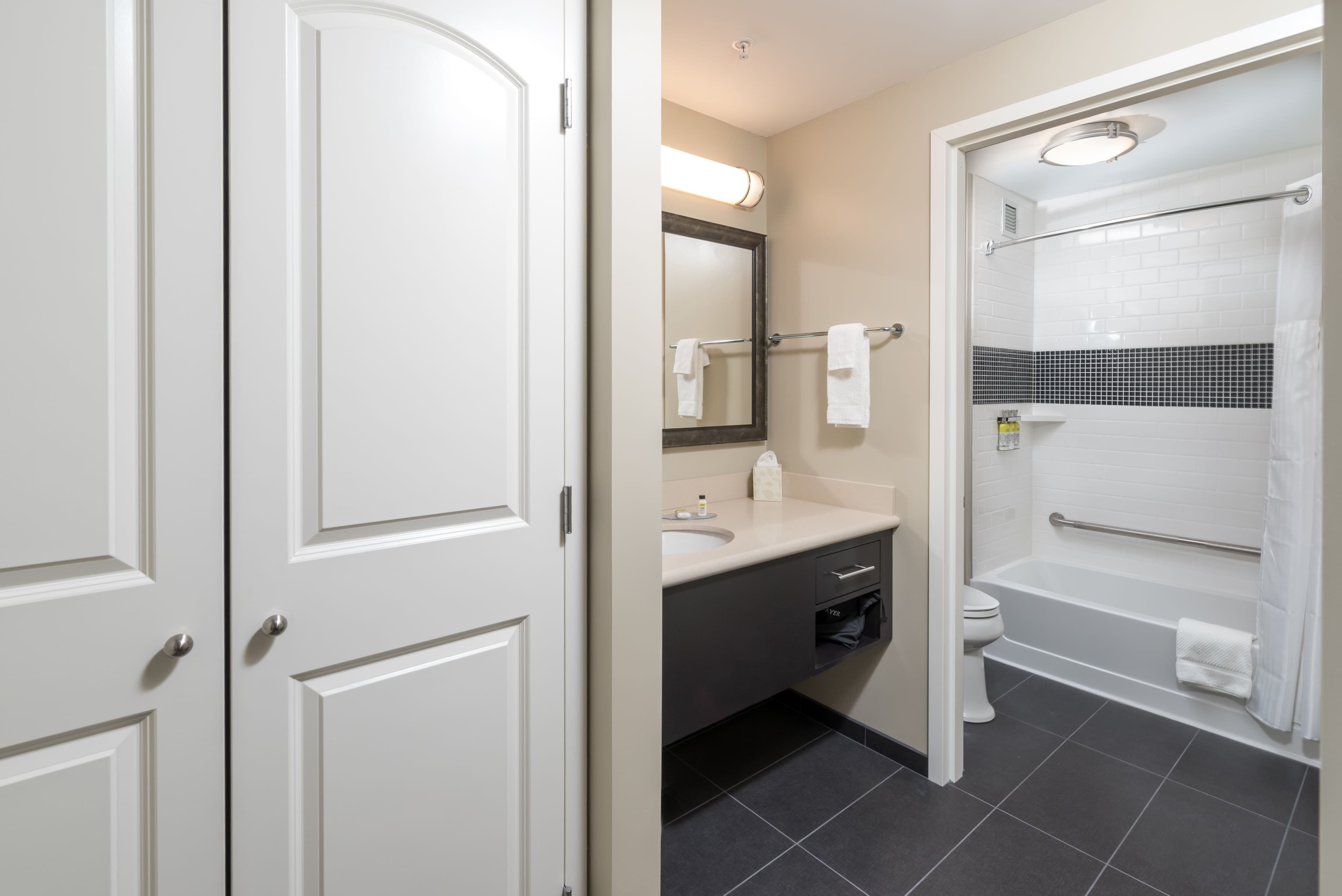 Staybridge Suites Saskatoon - University — 19
