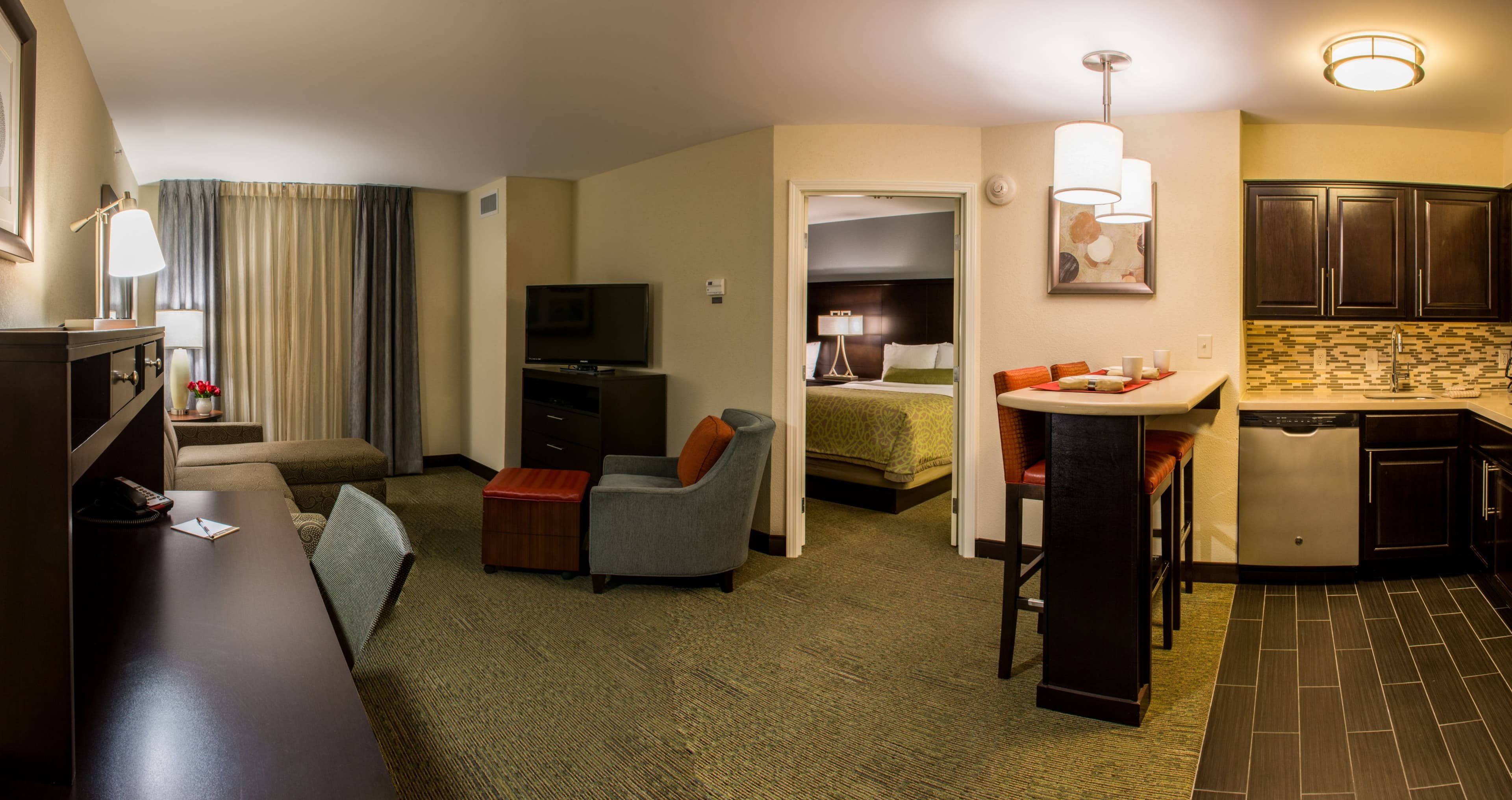 Staybridge Suites Schererville — 7
