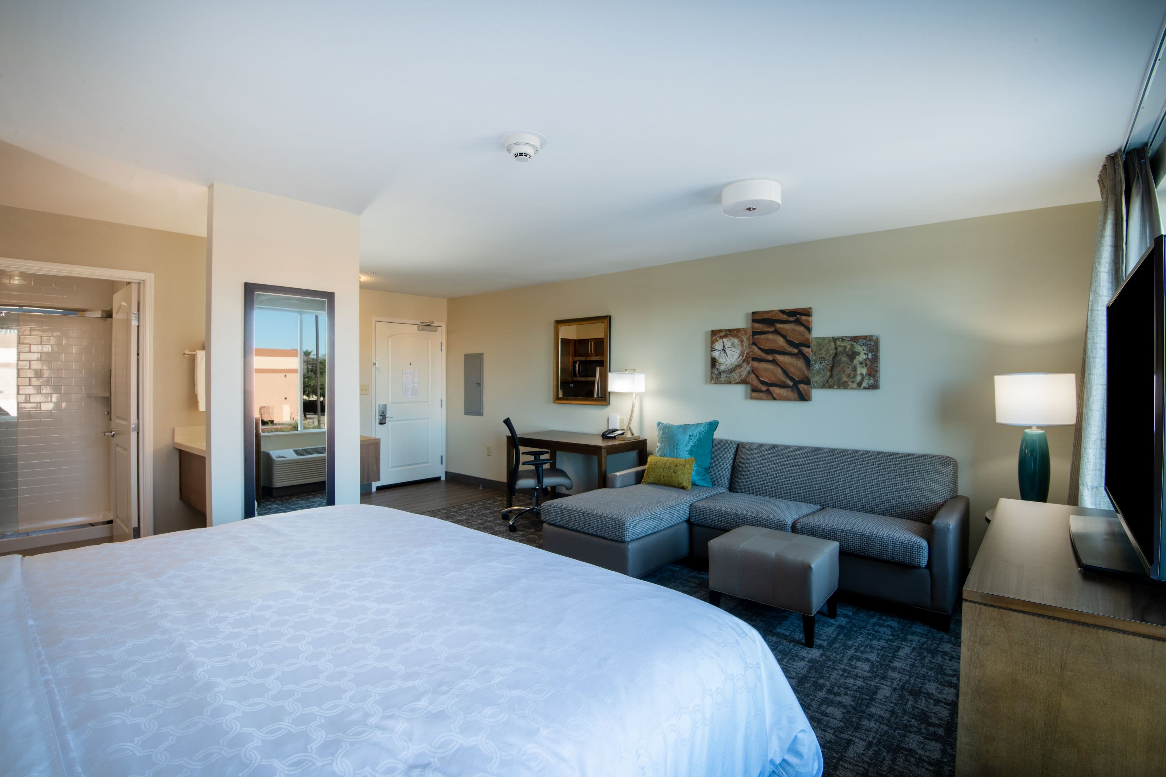 Staybridge Suites Scottsdale - Talking Stick — 9