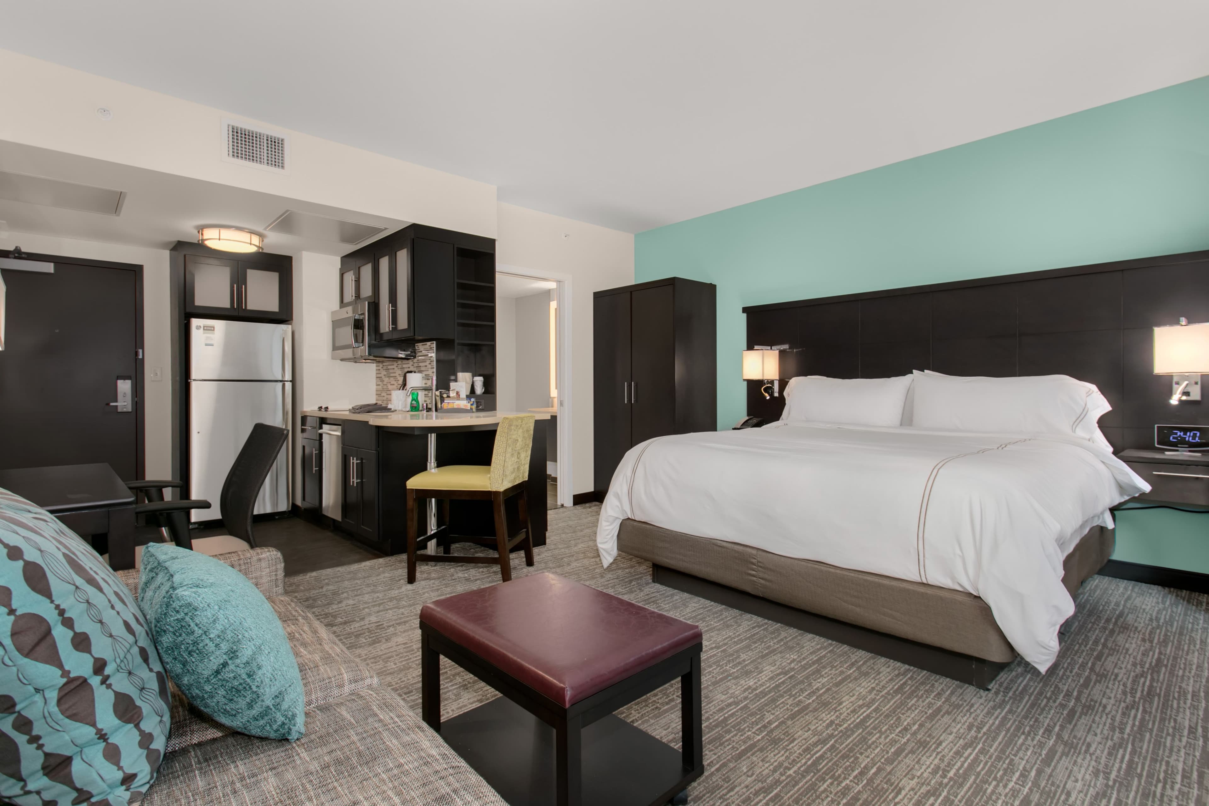 Staybridge Suites Seattle Downtown - Lake Union - Image 5