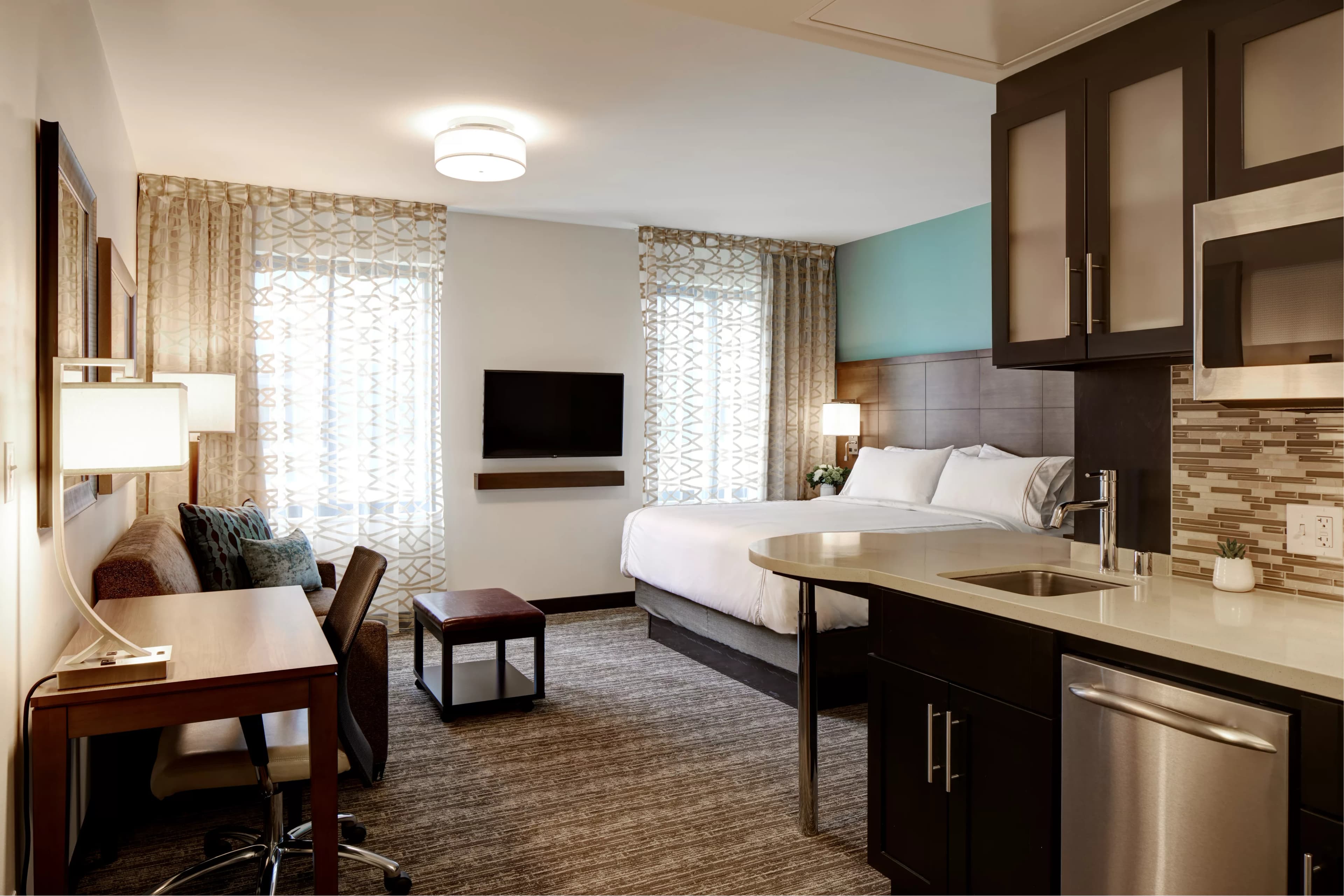 Staybridge Suites Seattle Downtown - Lake Union — 15