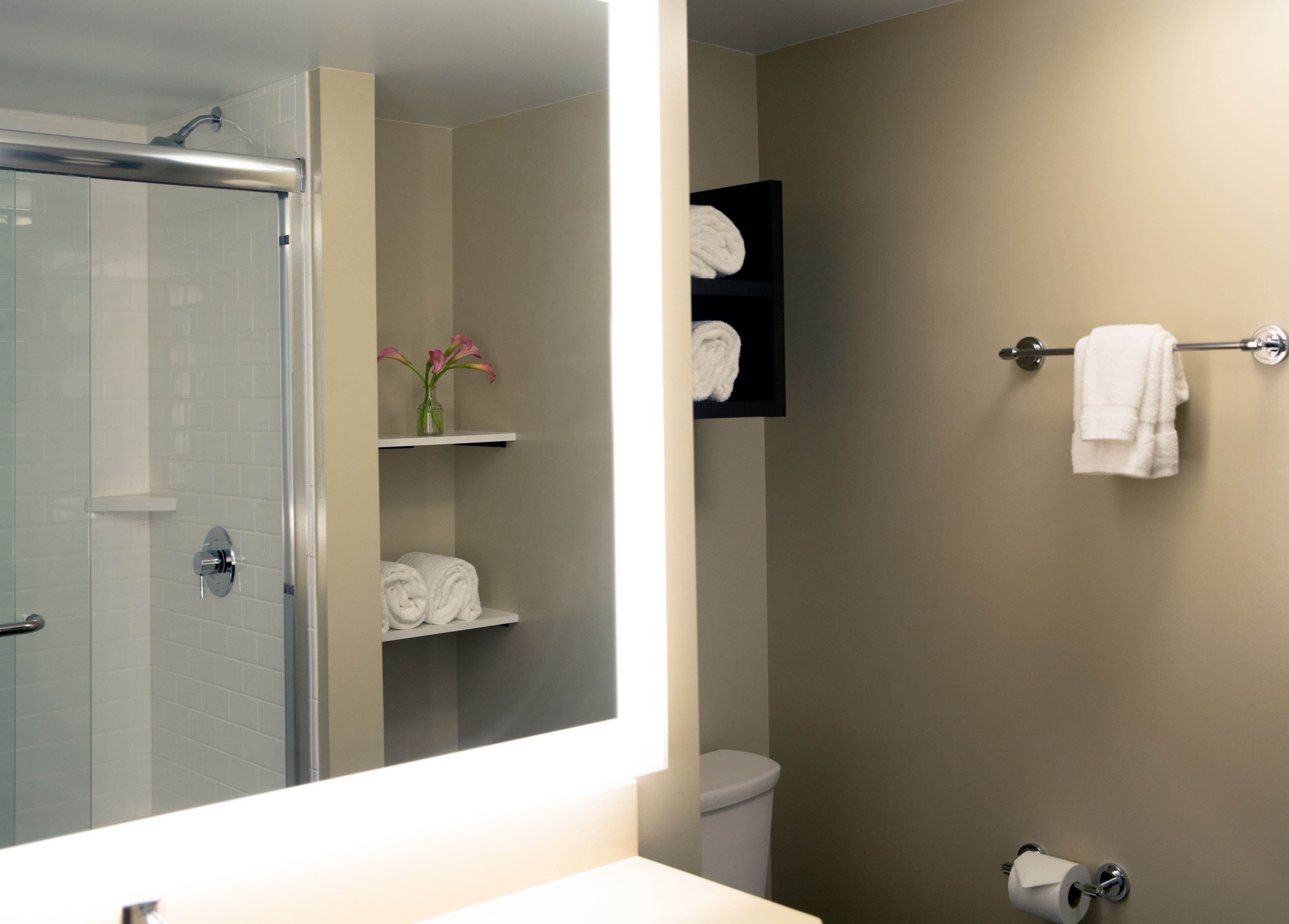 Staybridge Suites Seattle Downtown - Lake Union — 15