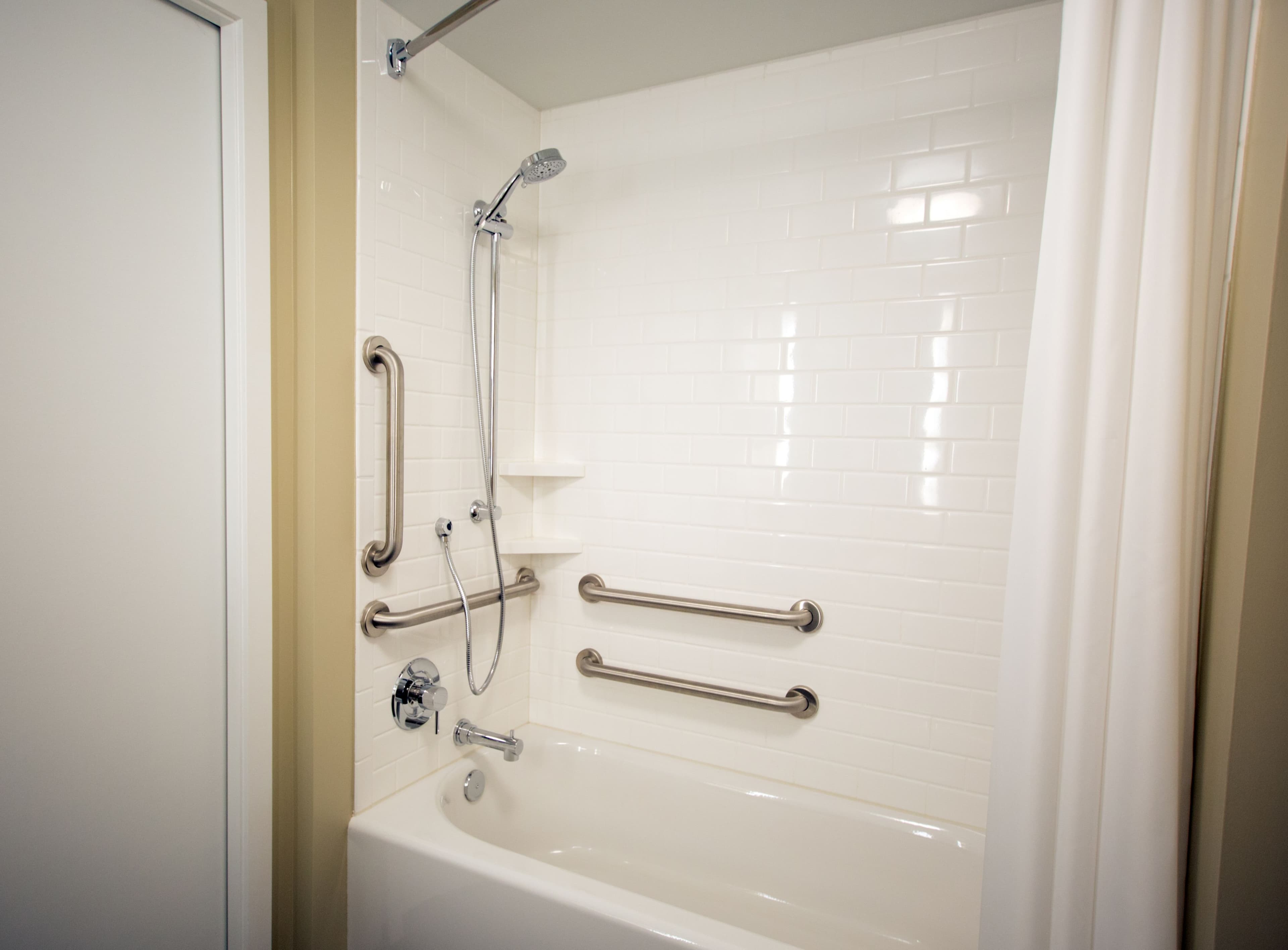 Staybridge Suites Seattle Downtown - Lake Union — 57