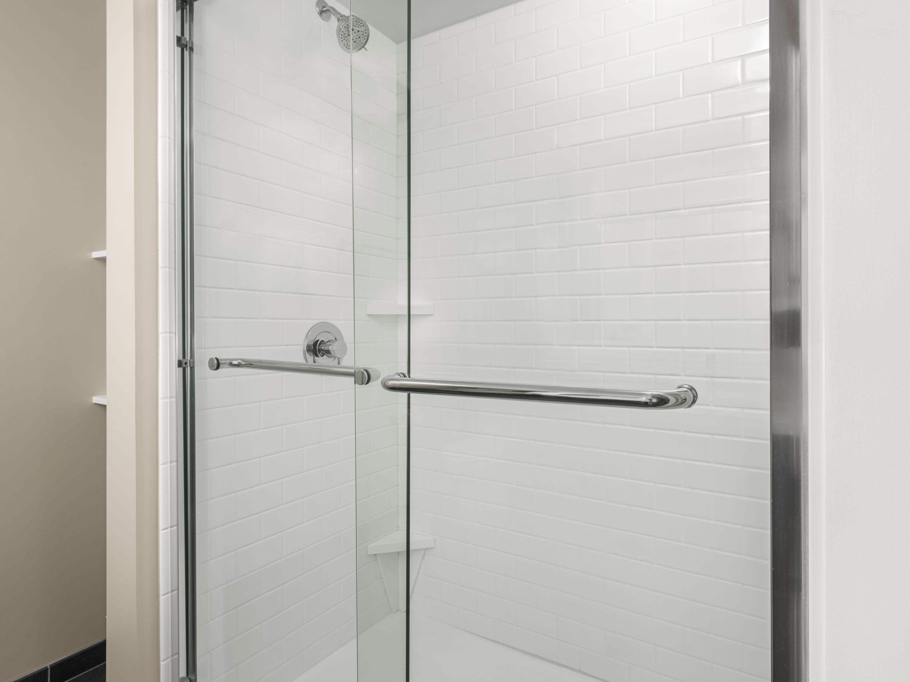 Staybridge Suites Seattle Downtown - Lake Union — 11