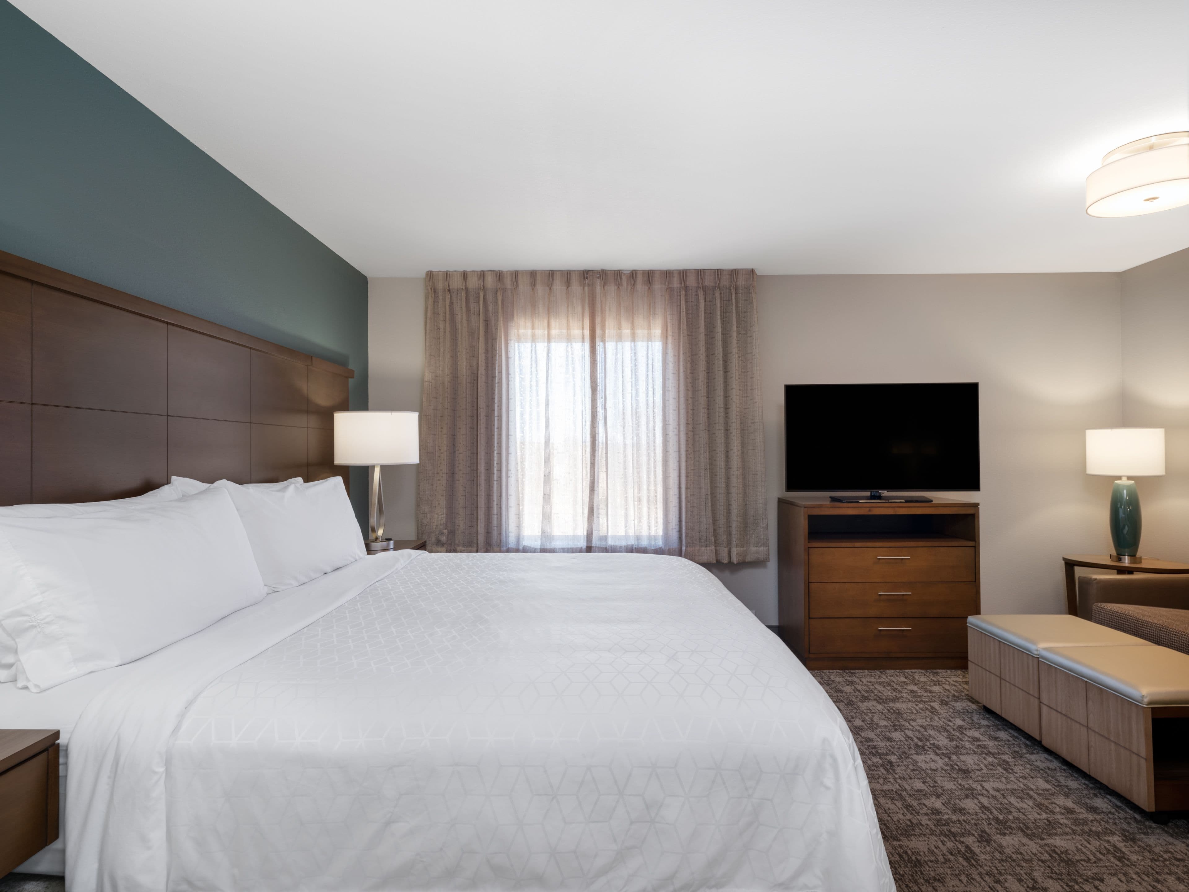 Staybridge Suites Sioux City Southeast - Image 4