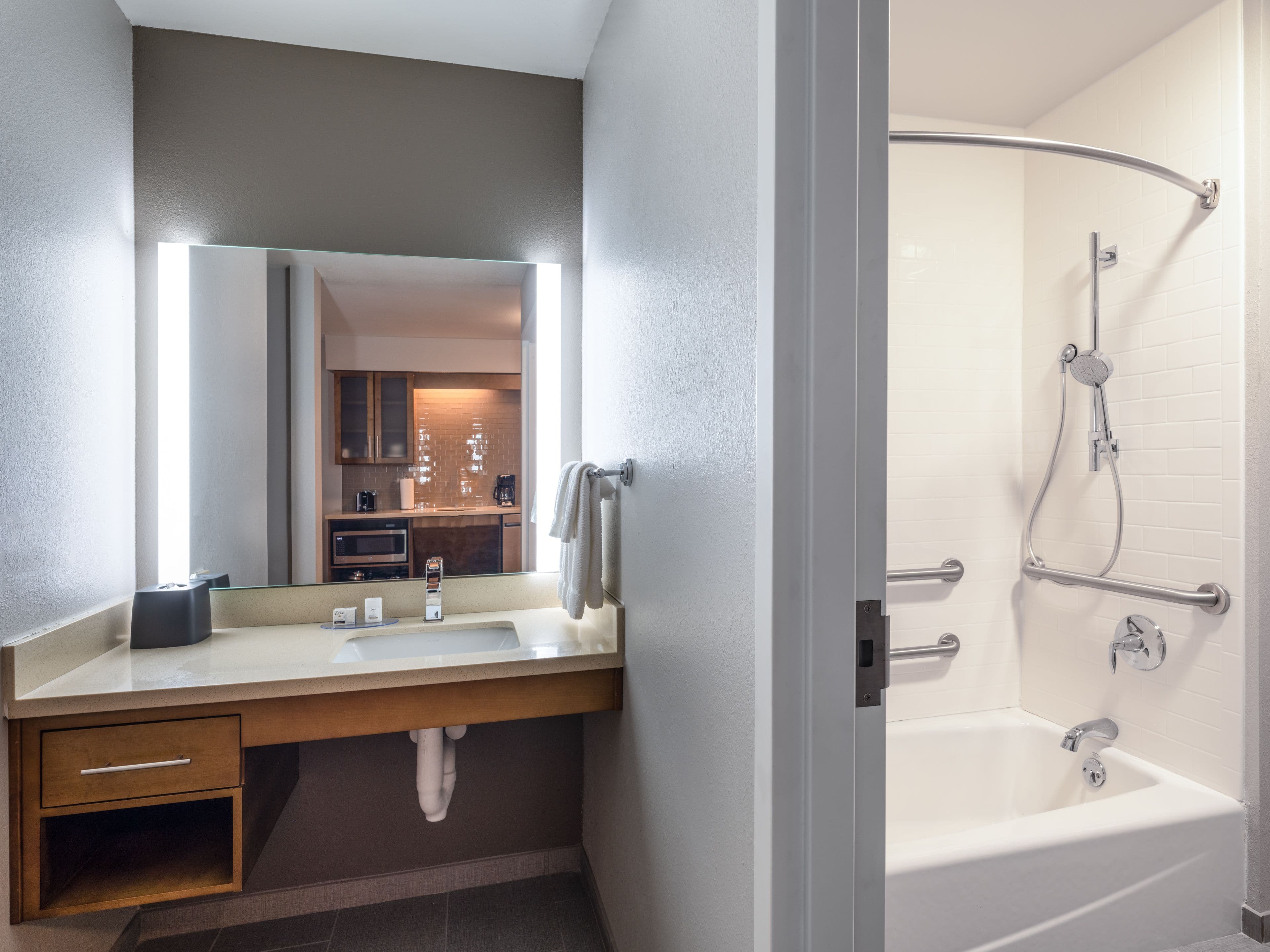 Staybridge Suites Sioux City Southeast — 14