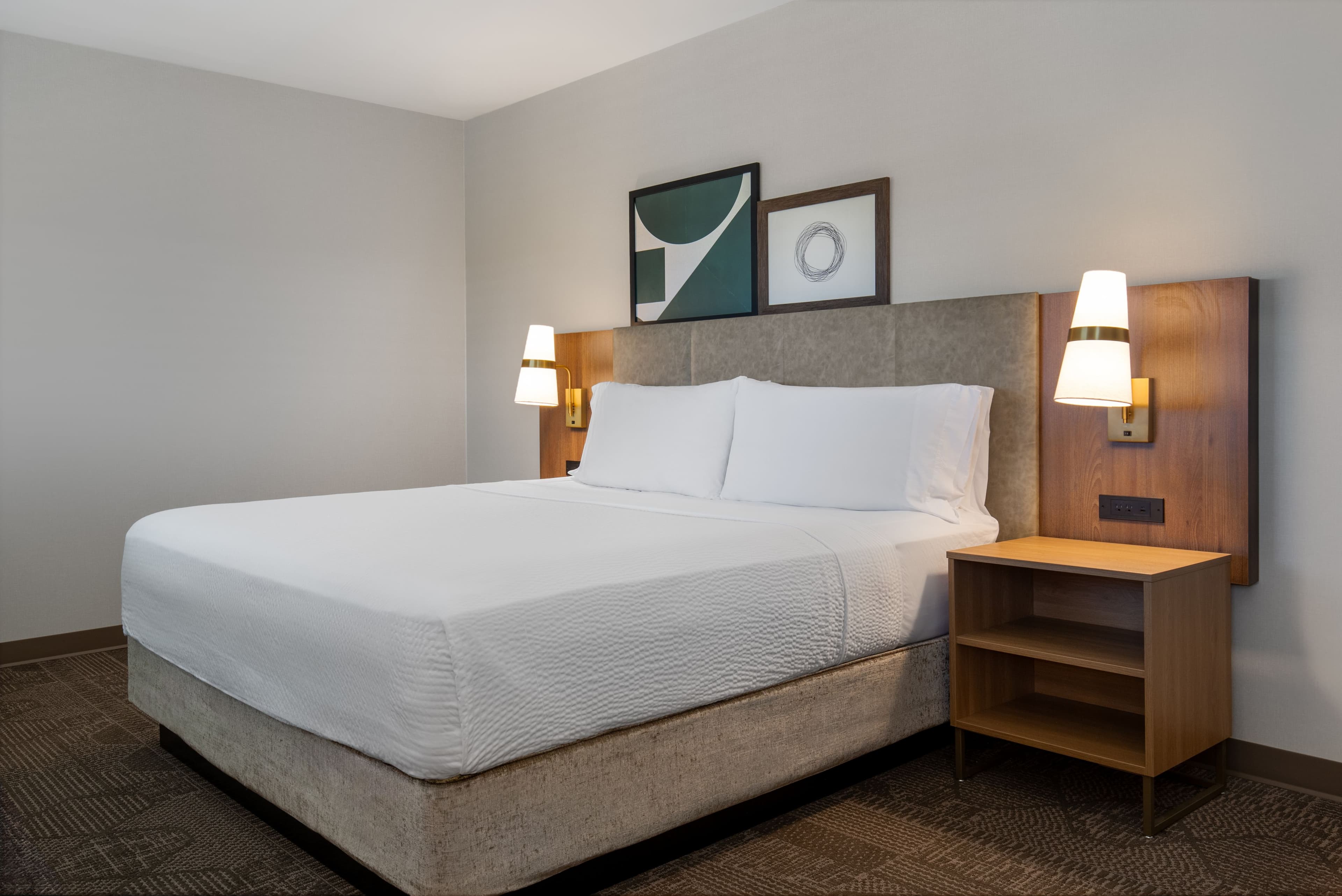 Staybridge Suites St. Catharines Conf Ctr - Image 2