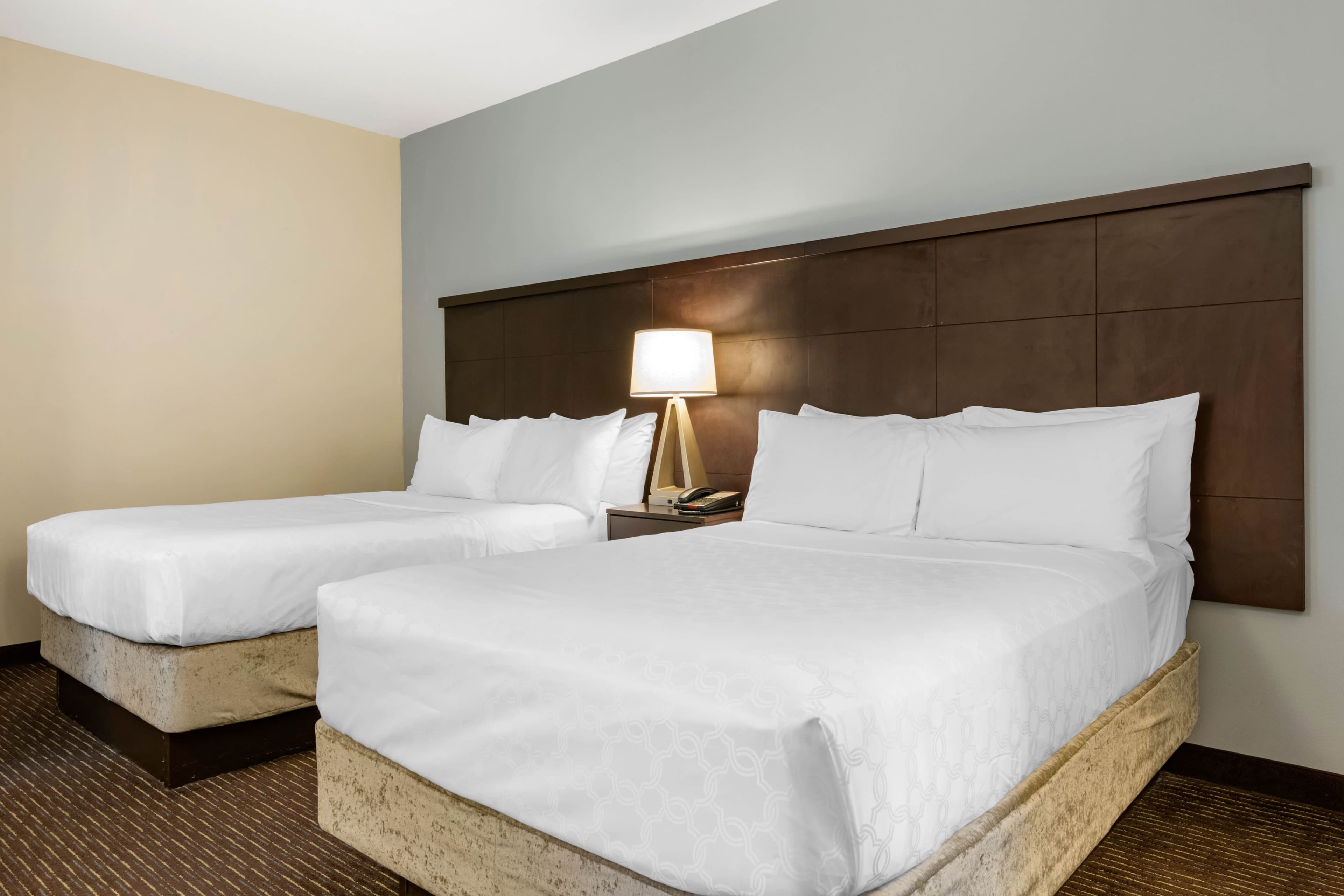 Staybridge Suites St. Petersburg Downtown — 19