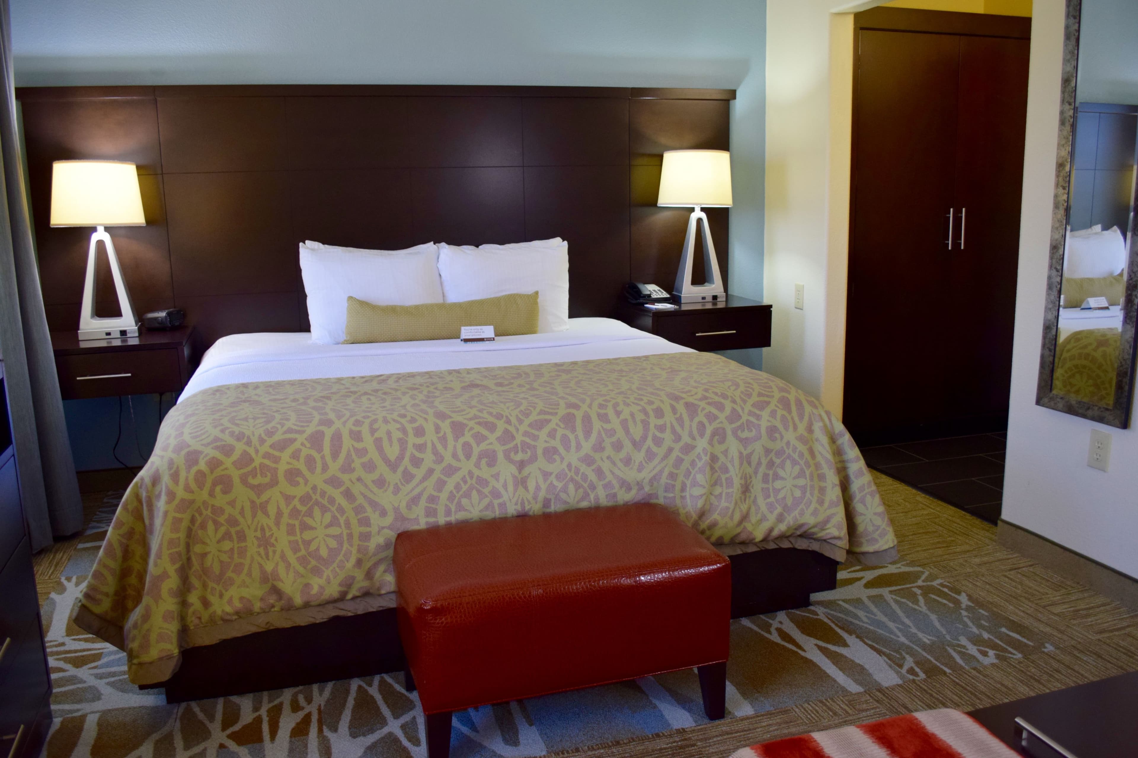 Staybridge Suites Houston Stafford - Sugar Land - Image 3
