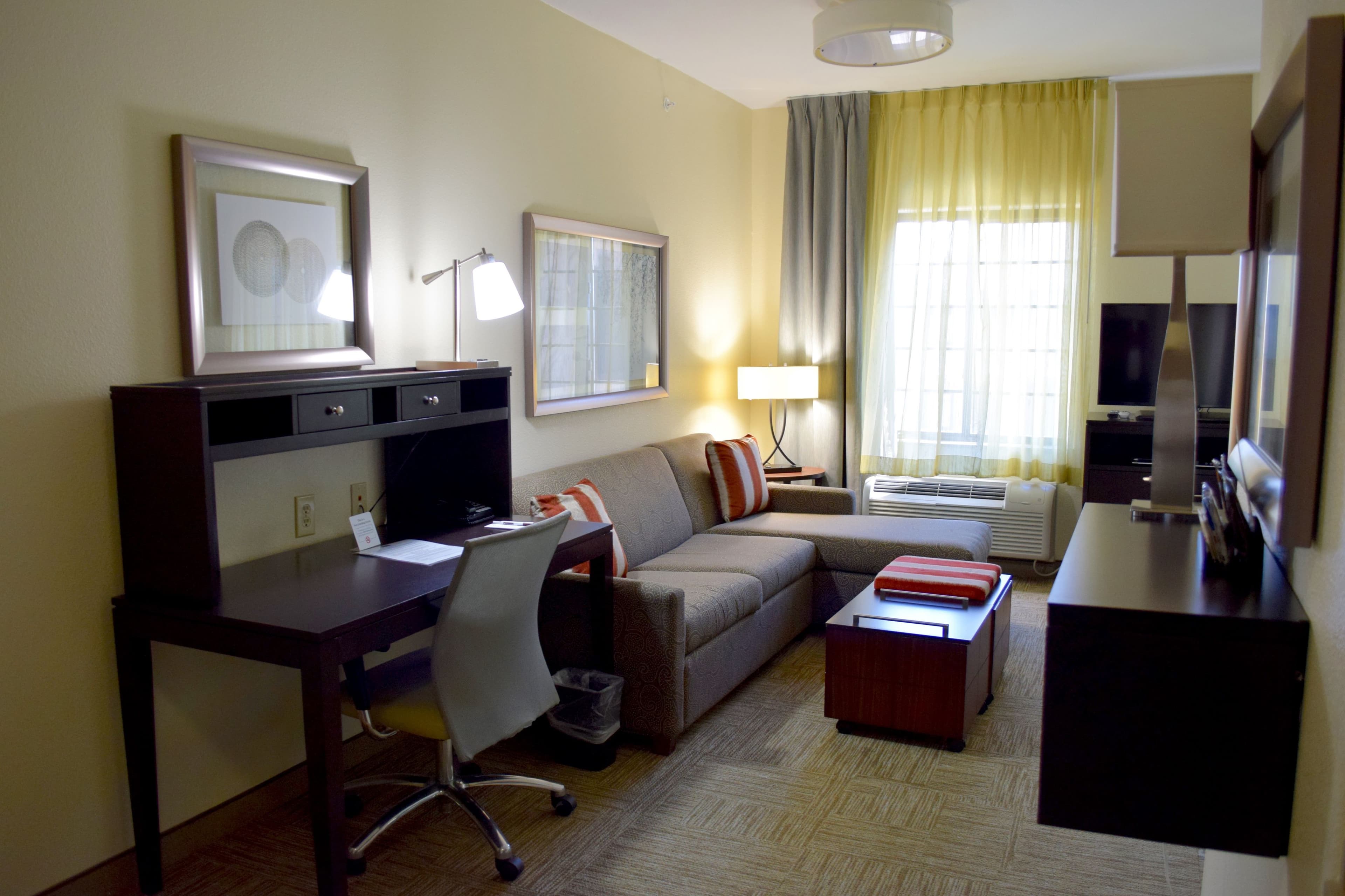Staybridge Suites Houston Stafford - Sugar Land - Image 2