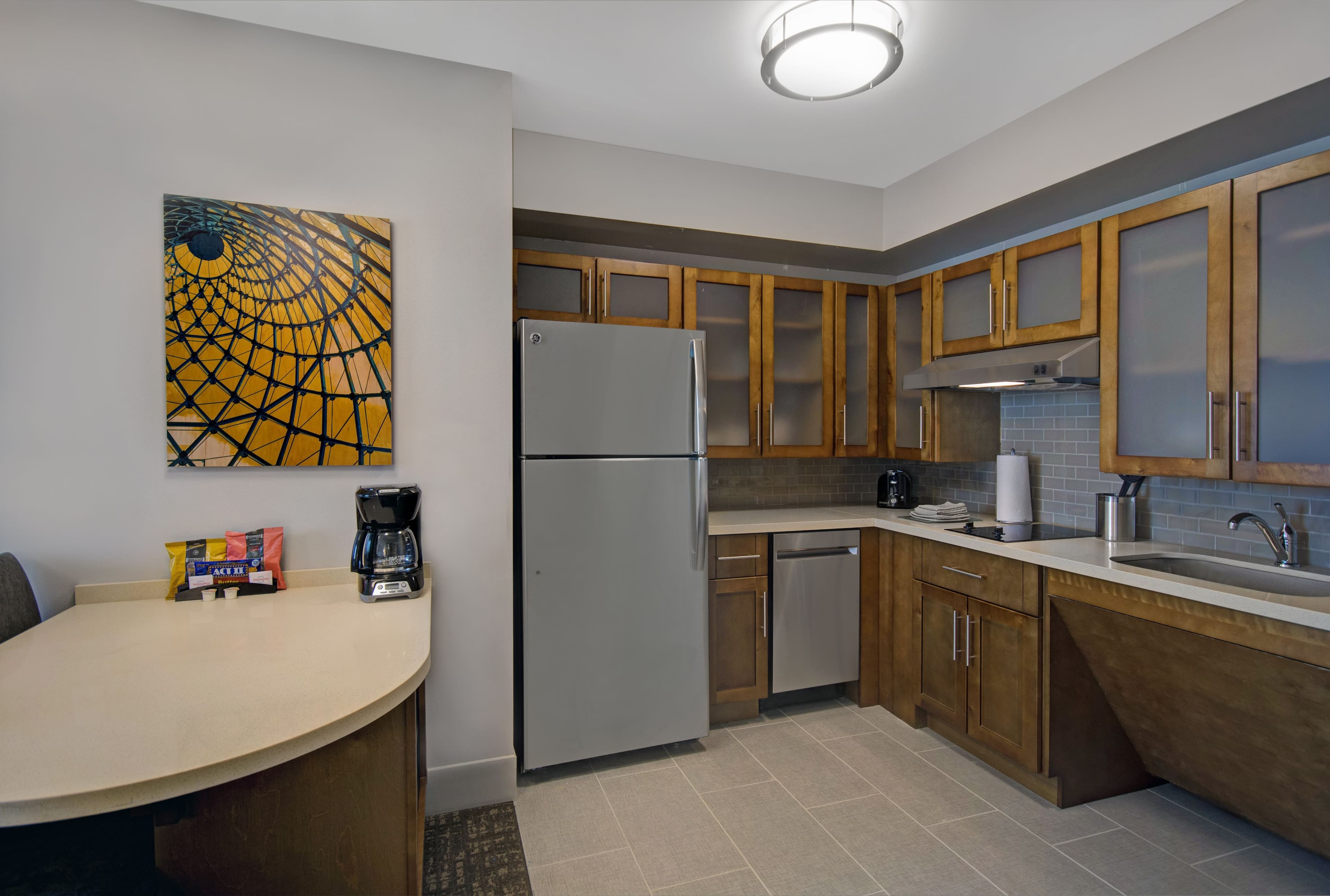 Staybridge Suites Sterling Heights - Detroit - Image 3