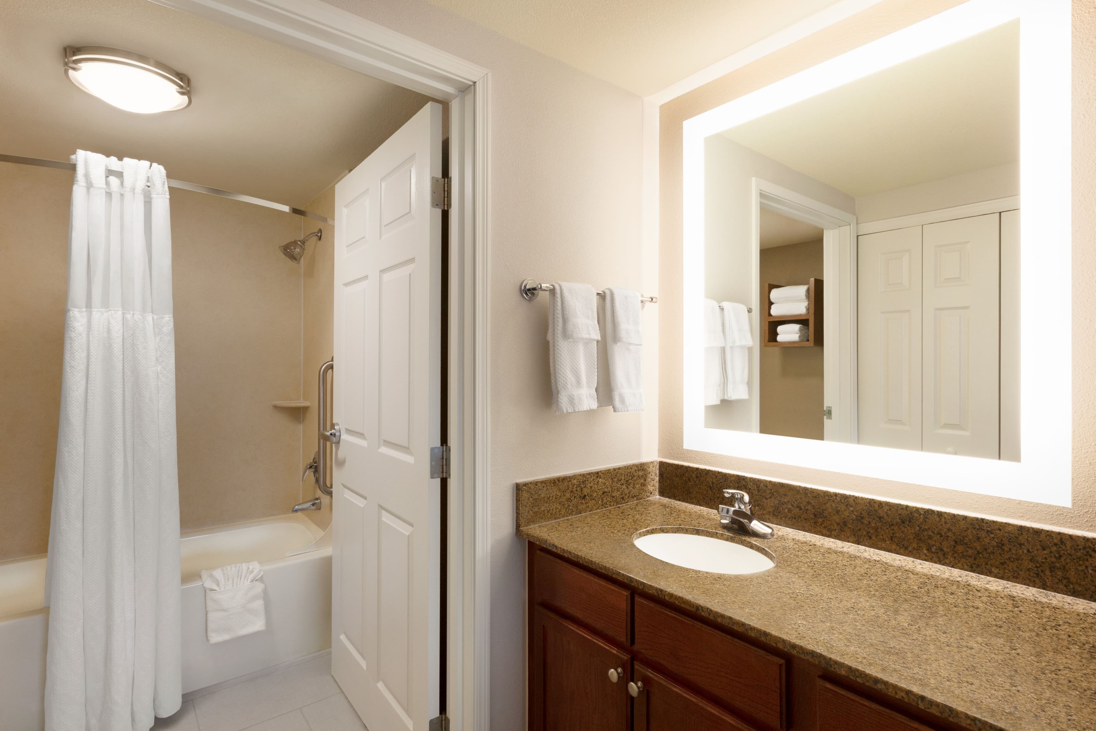 Staybridge Suites Tampa East- Brandon — 14