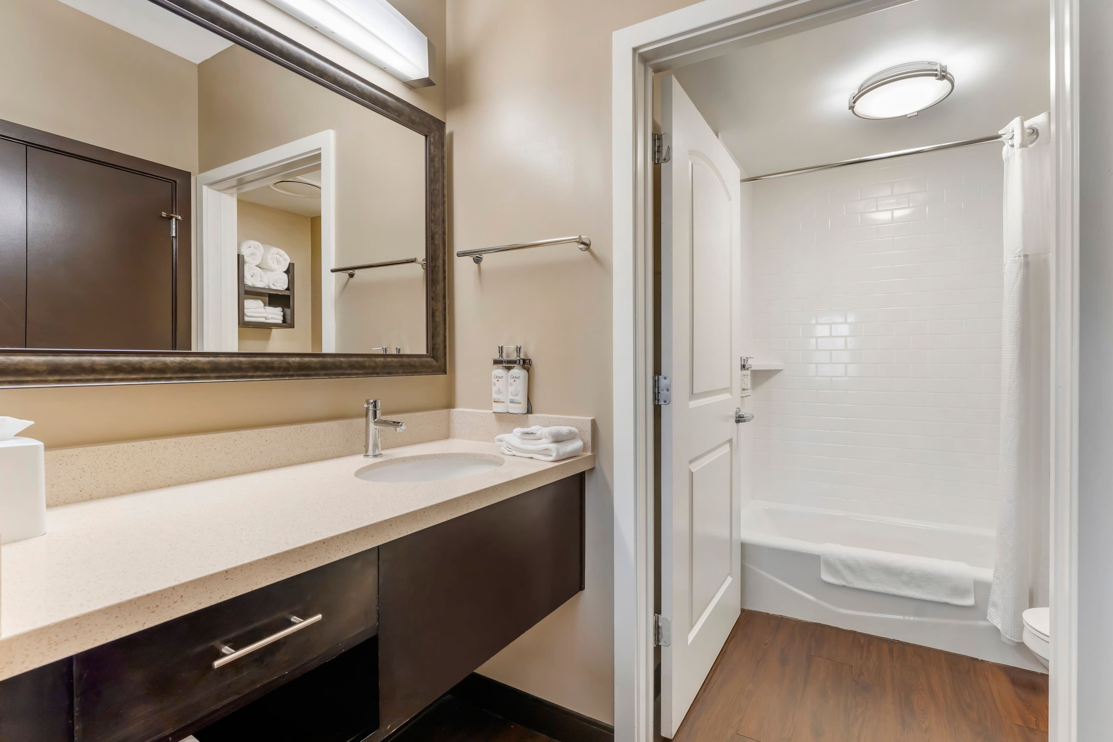 Staybridge Suites Pittsburgh-Cranberry Township - Image 2
