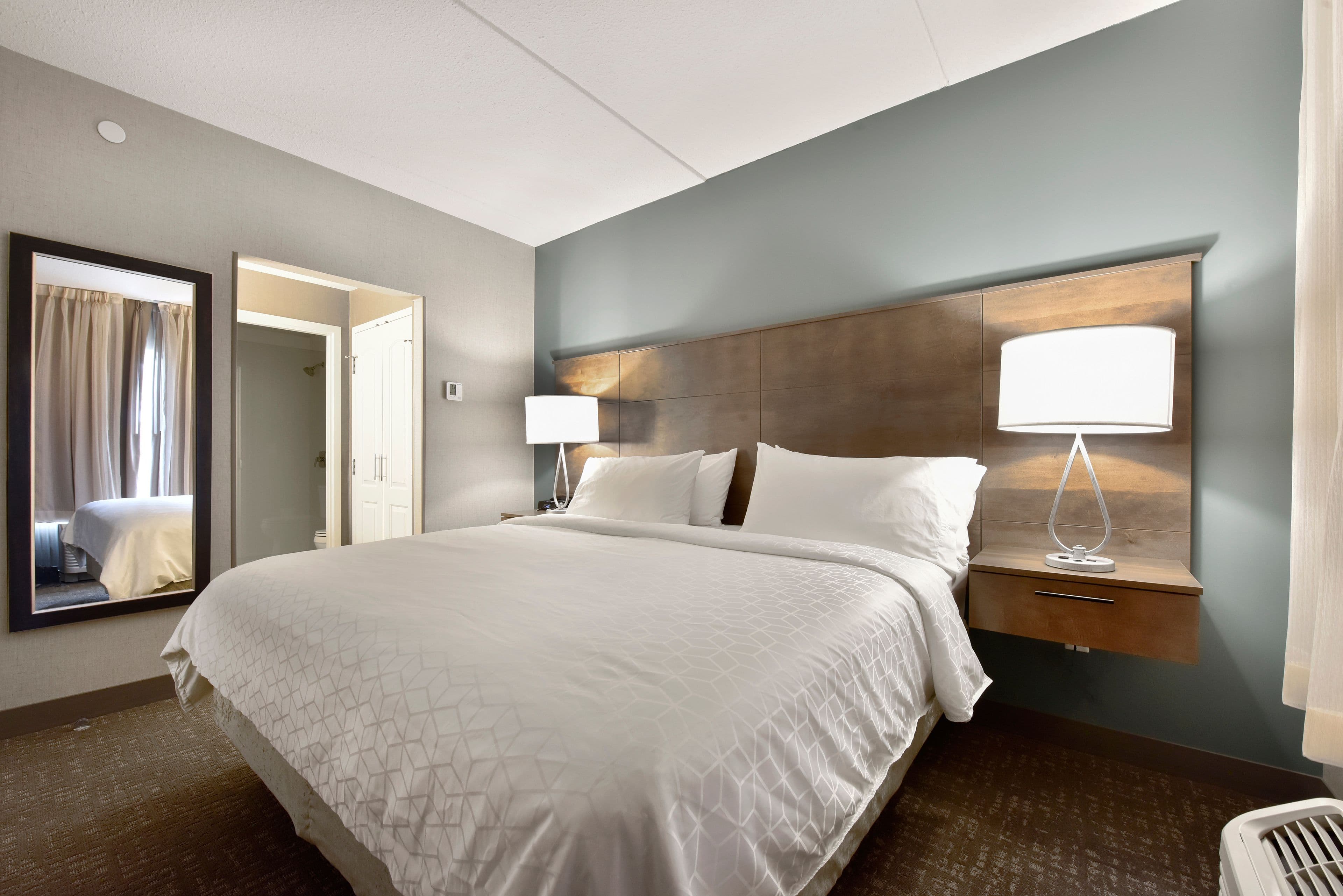 Staybridge Suites Waterloo - St. Jacobs Area — 13