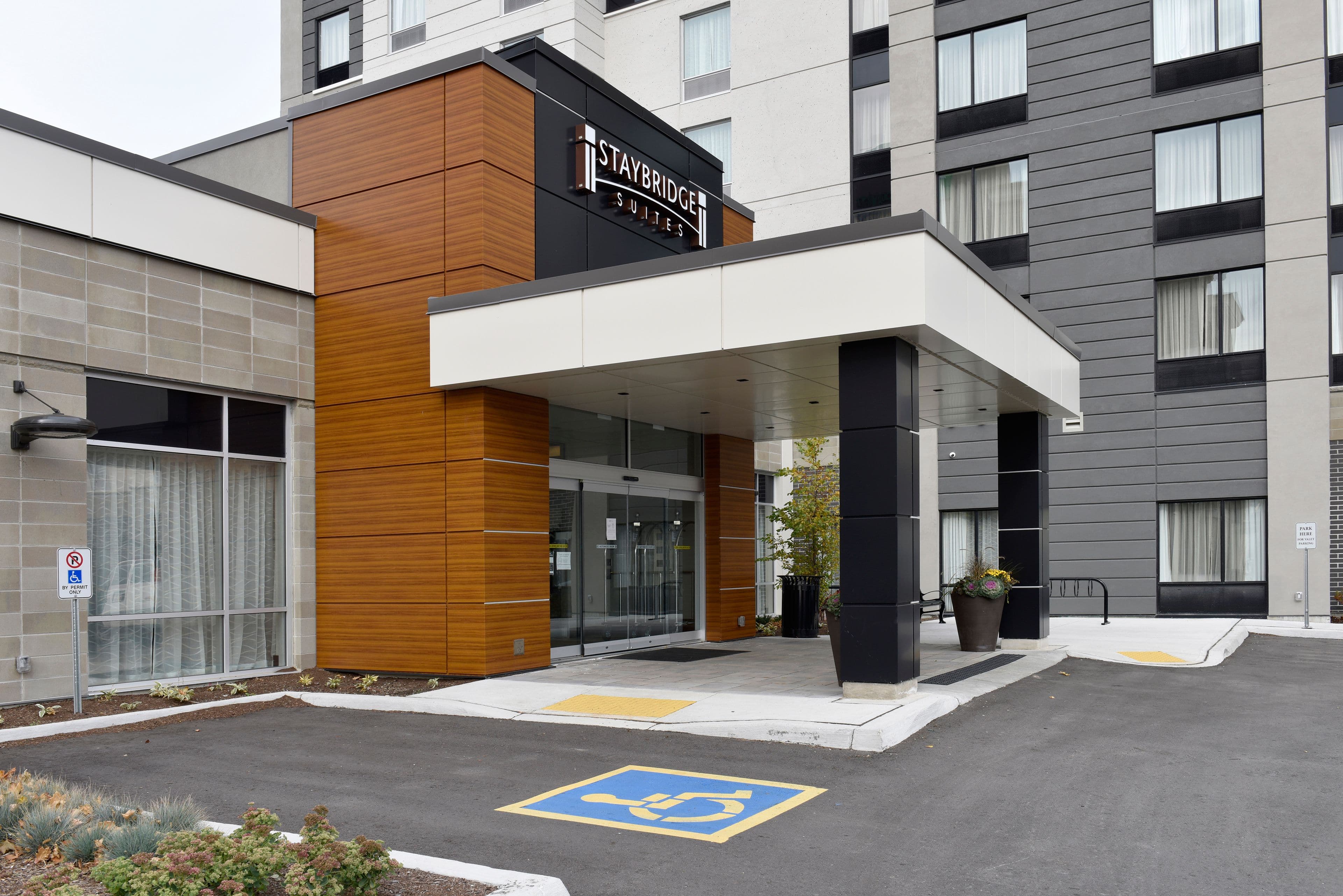 Staybridge Suites Waterloo - St. Jacobs Area — 18