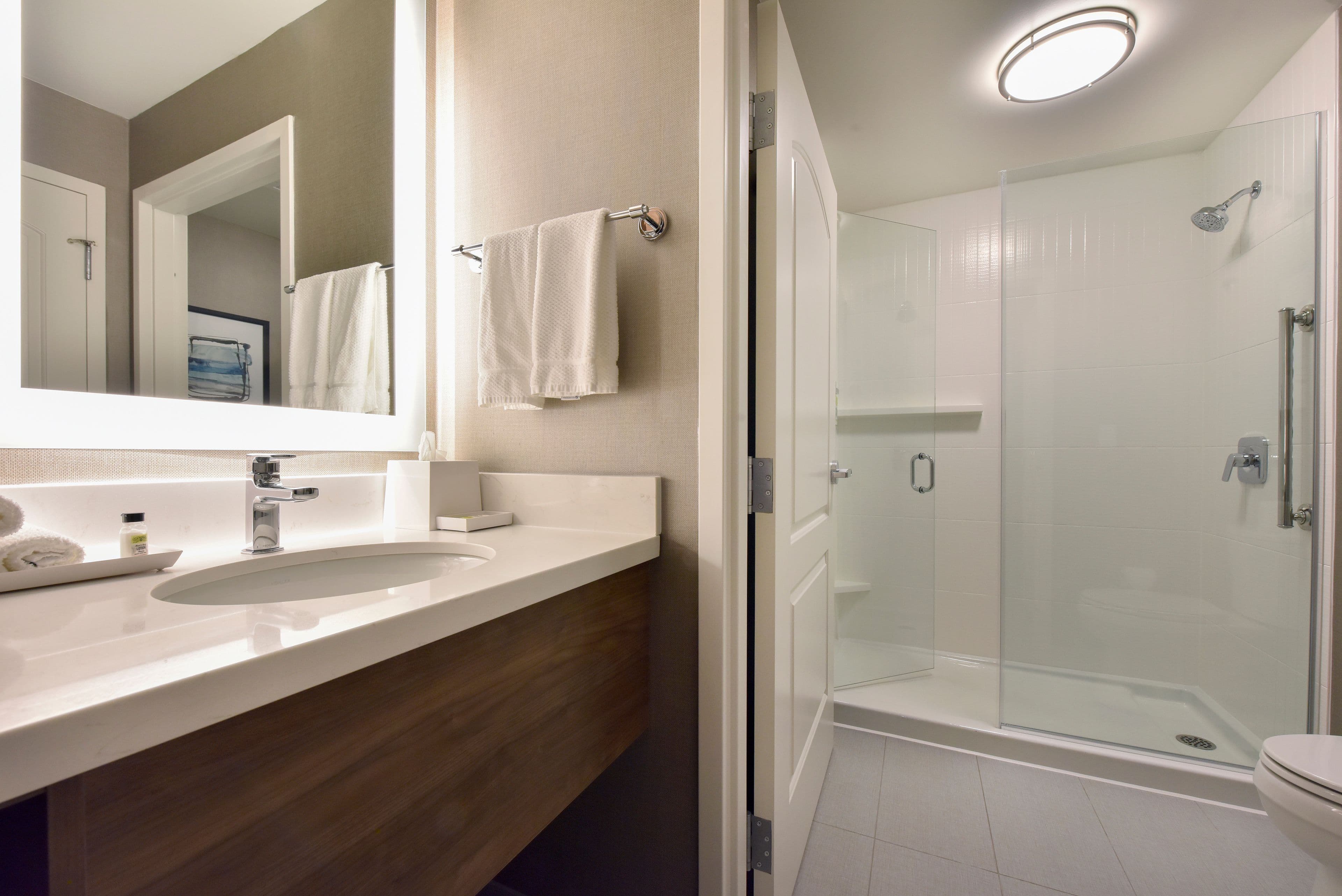 Staybridge Suites Waterloo - St. Jacobs Area — 7