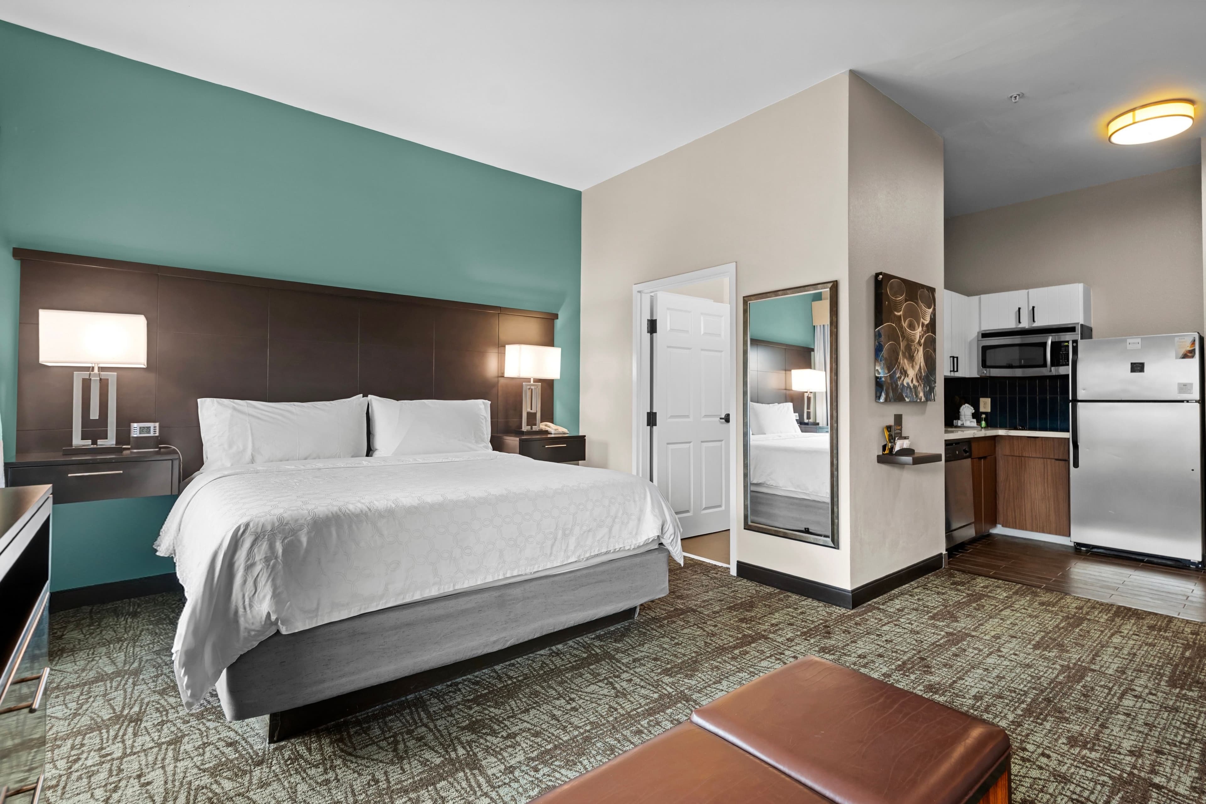Staybridge Suites Houston-NASA/Clear Lake - Image 5