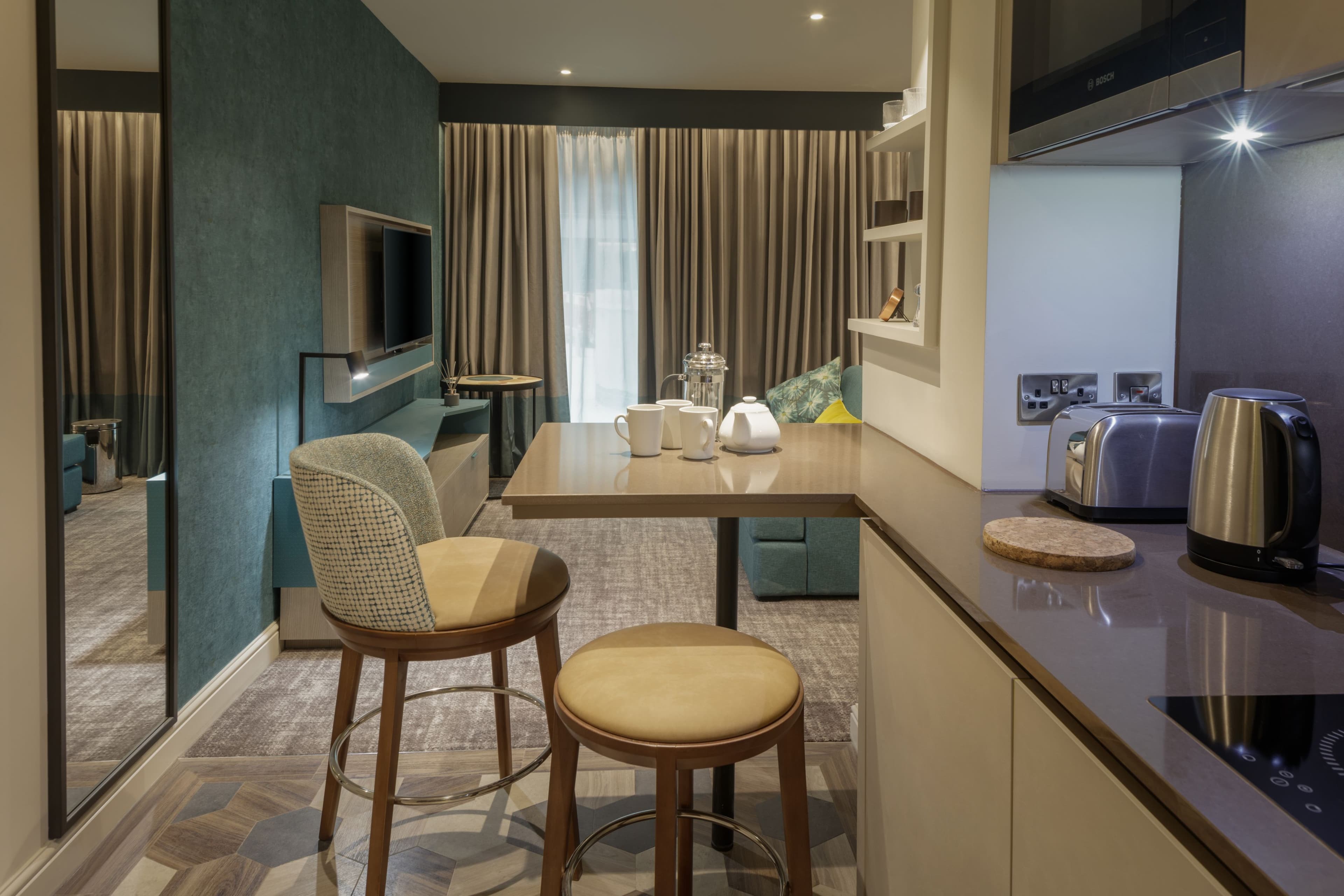 Staybridge Suites London - Heathrow Bath Road — 15
