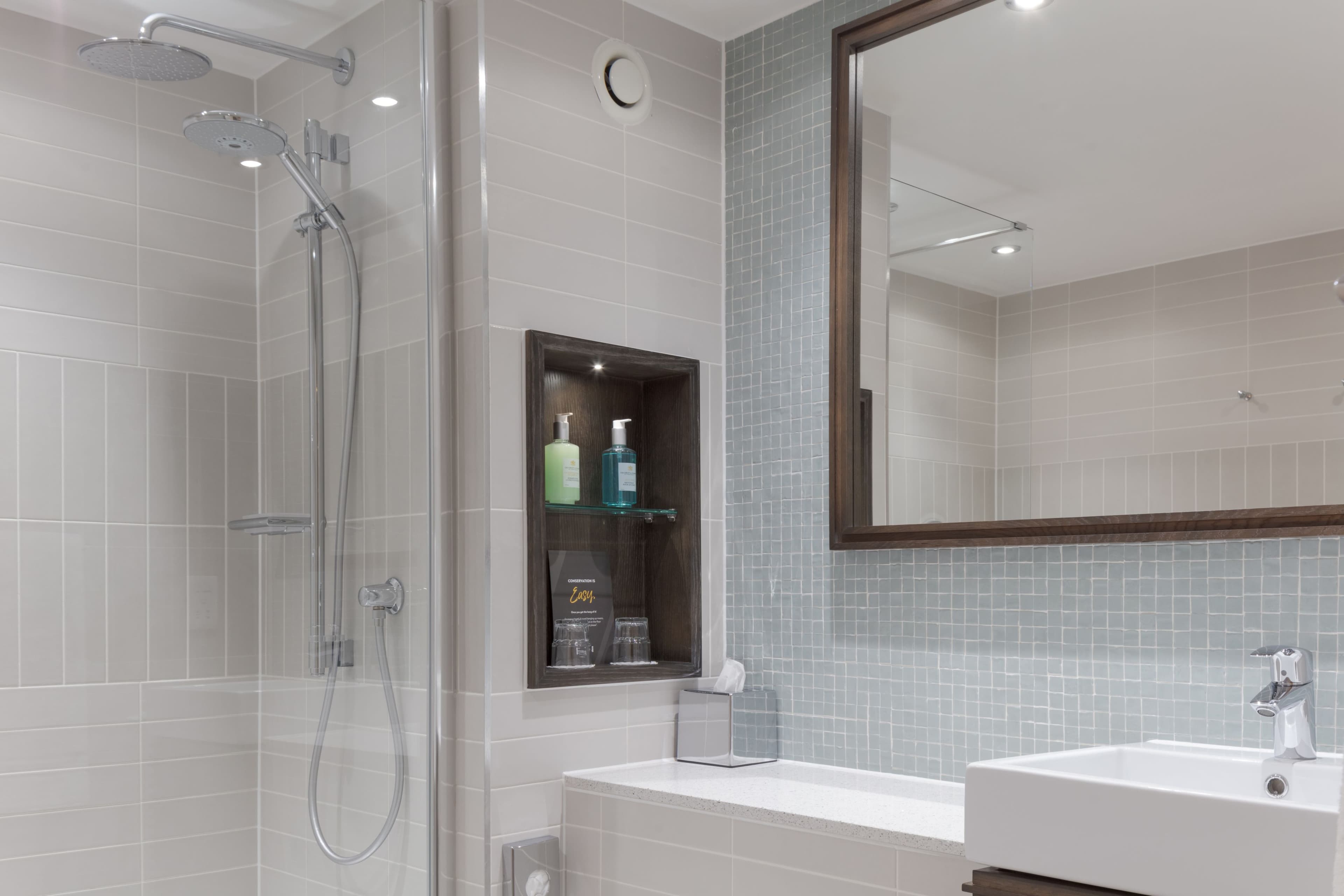 Staybridge Suites London - Heathrow Bath Road — 12