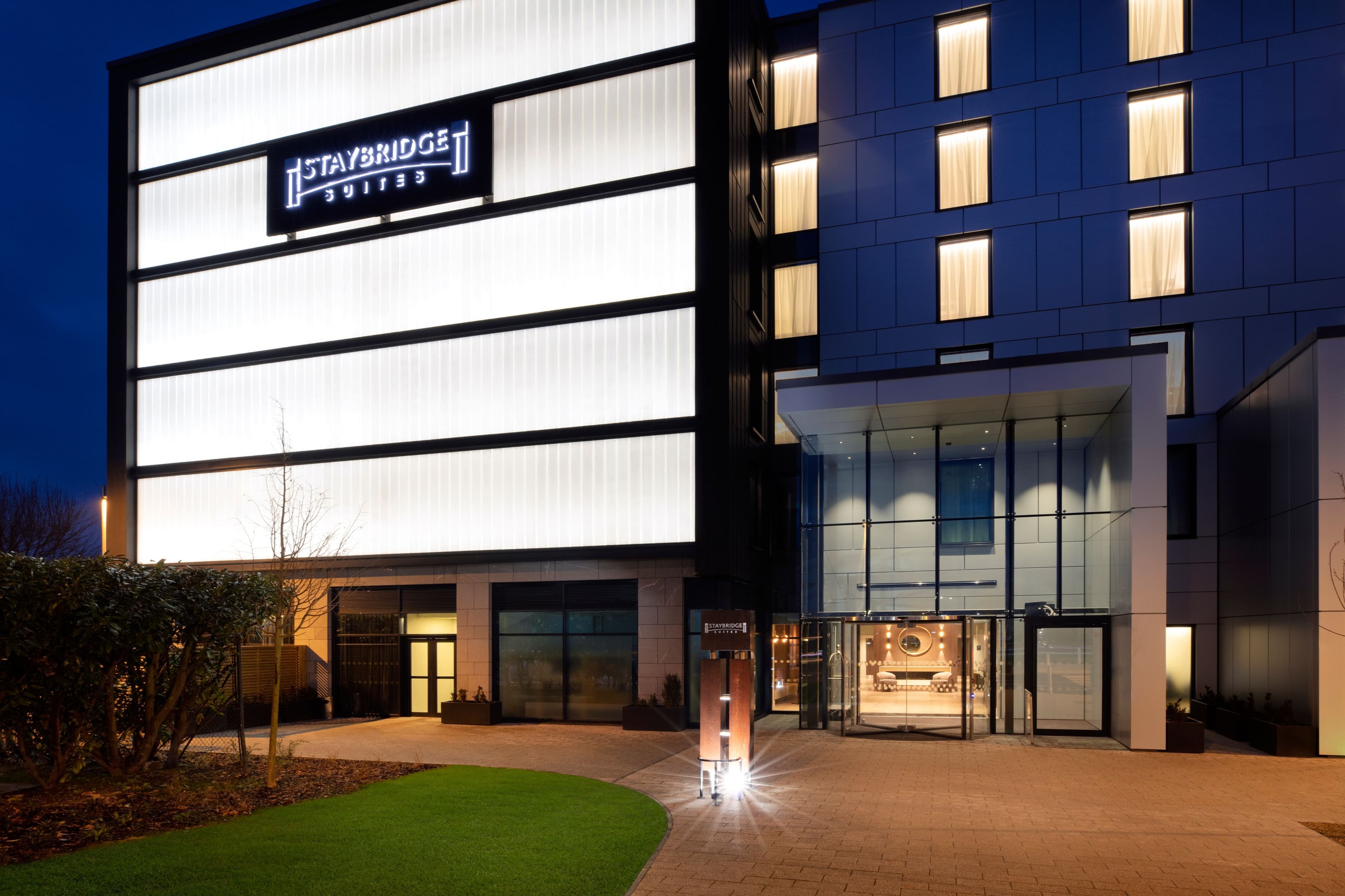 Staybridge Suites London - Heathrow Bath Road - Image 1