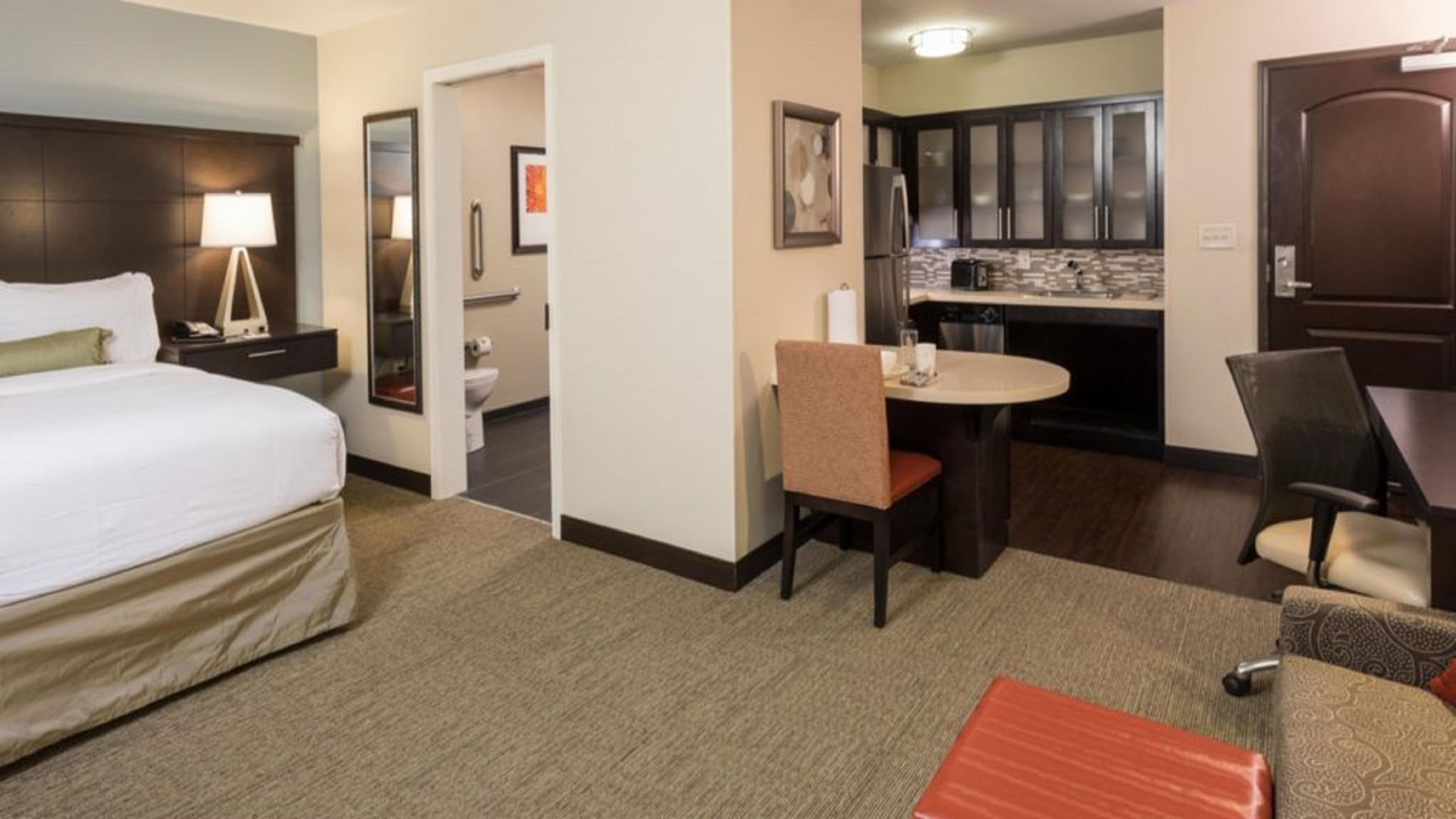 Staybridge Suites Wichita Falls - Image 4
