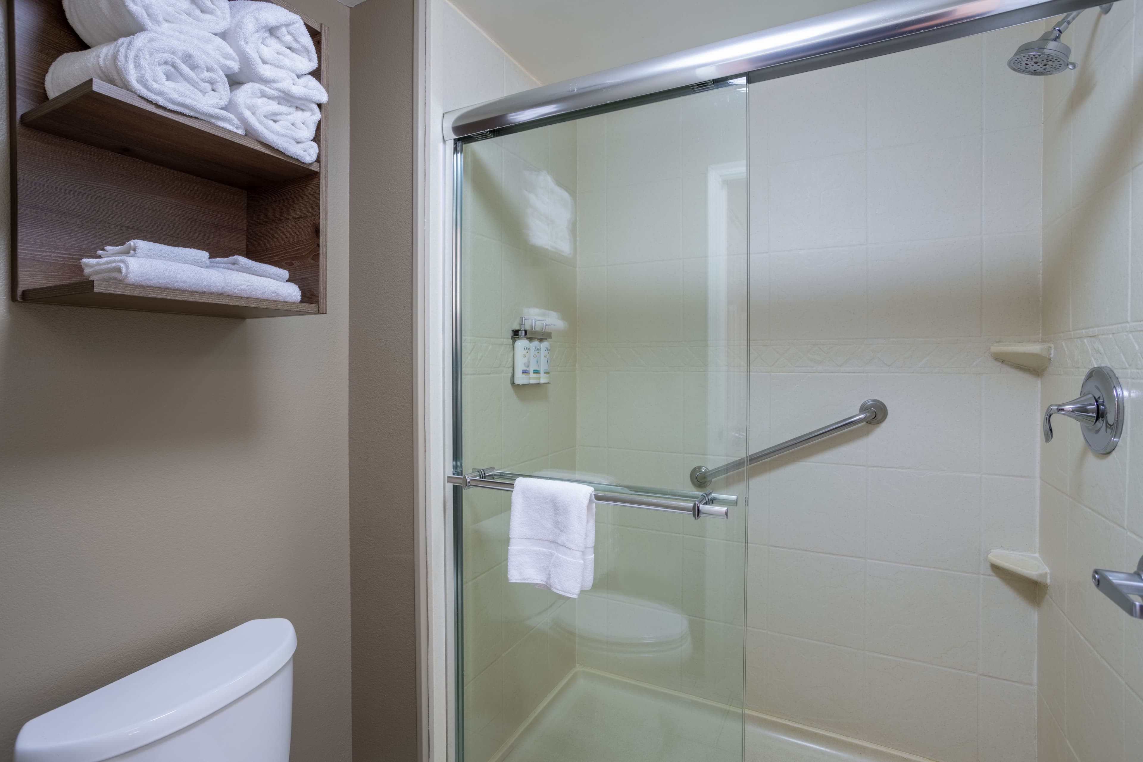 Staybridge Suites Wilmington - Wrightsville Bch — 6