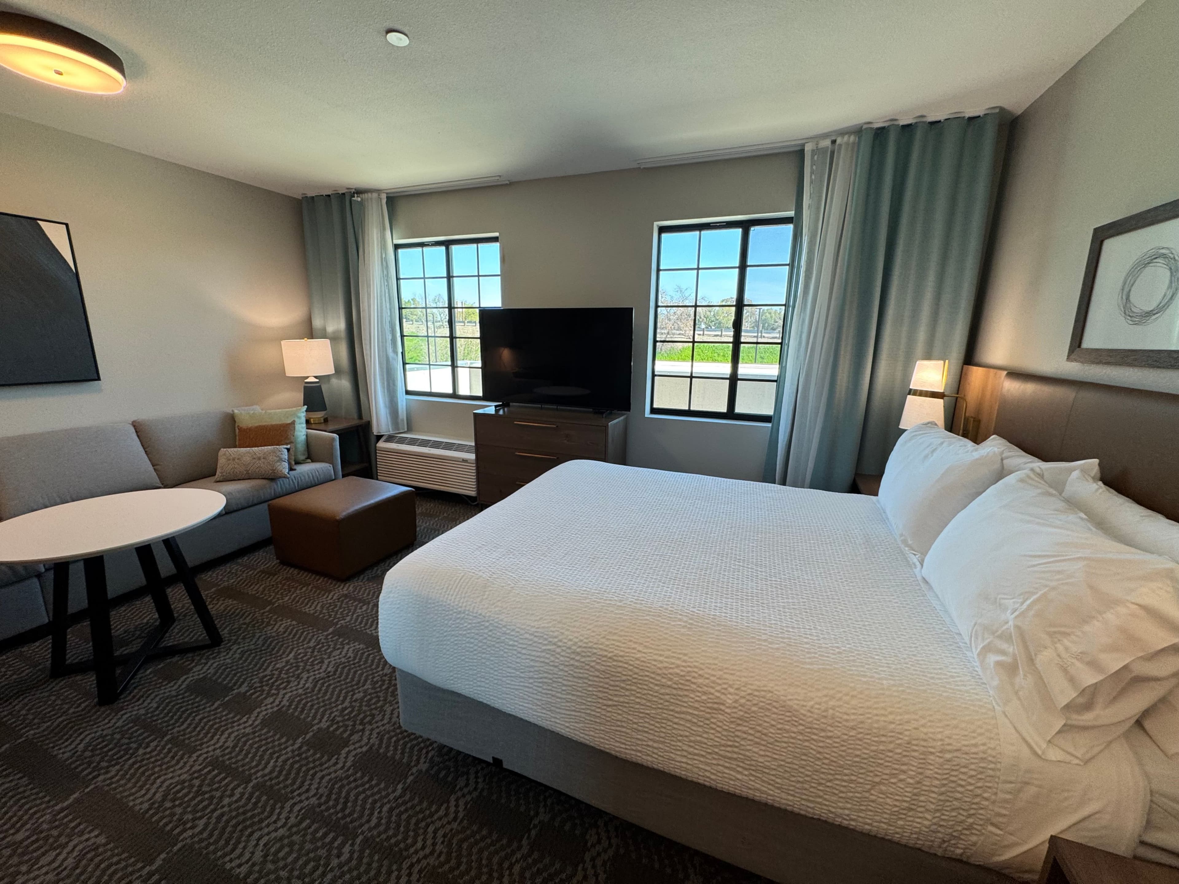 Staybridge Suites Sacramento - Woodland — 93