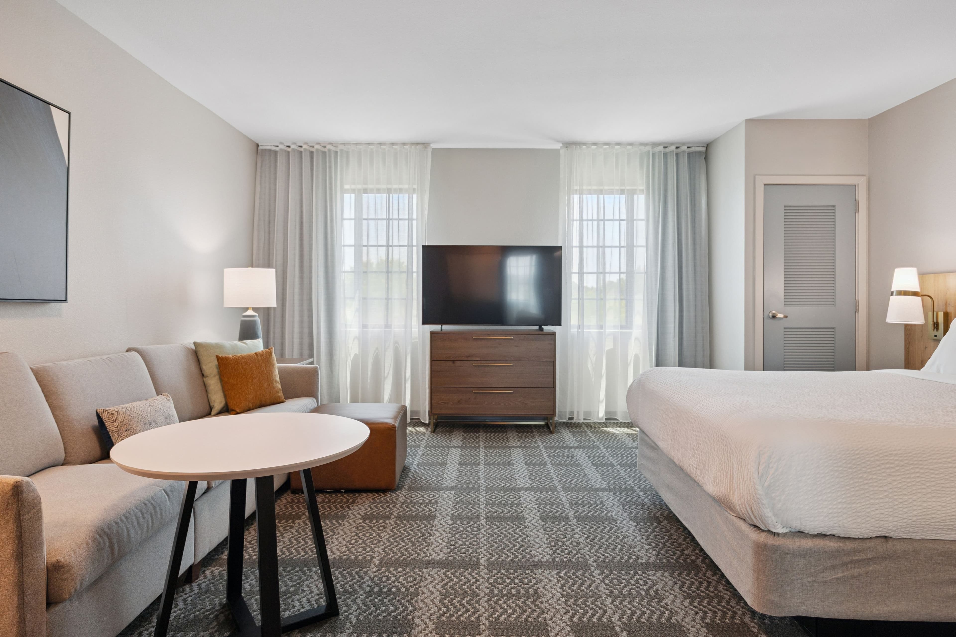 Studio Suite - Image 16