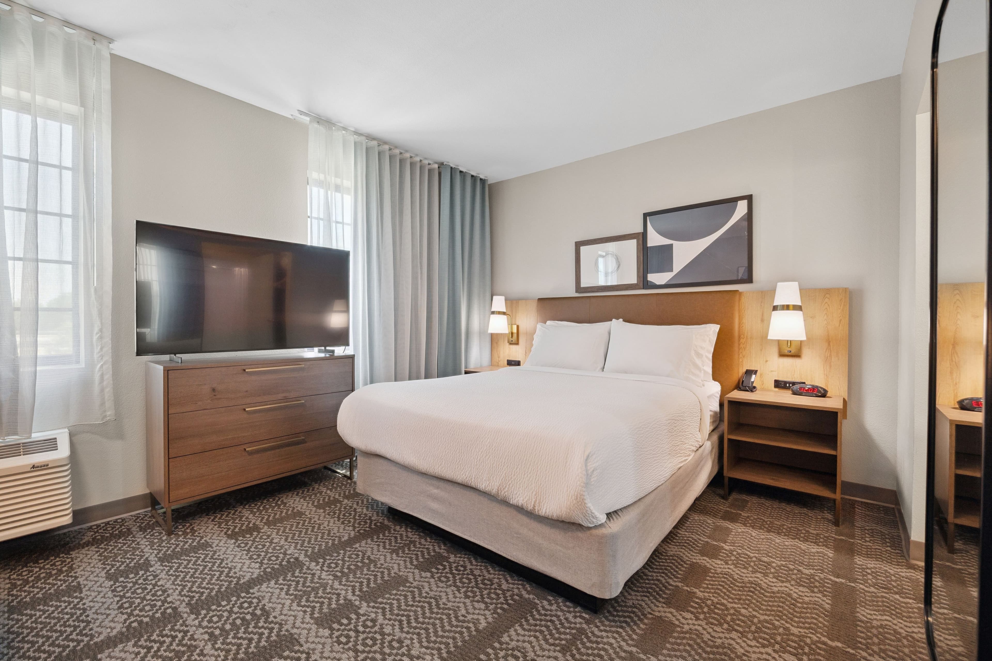 Studio Suite - Image 9