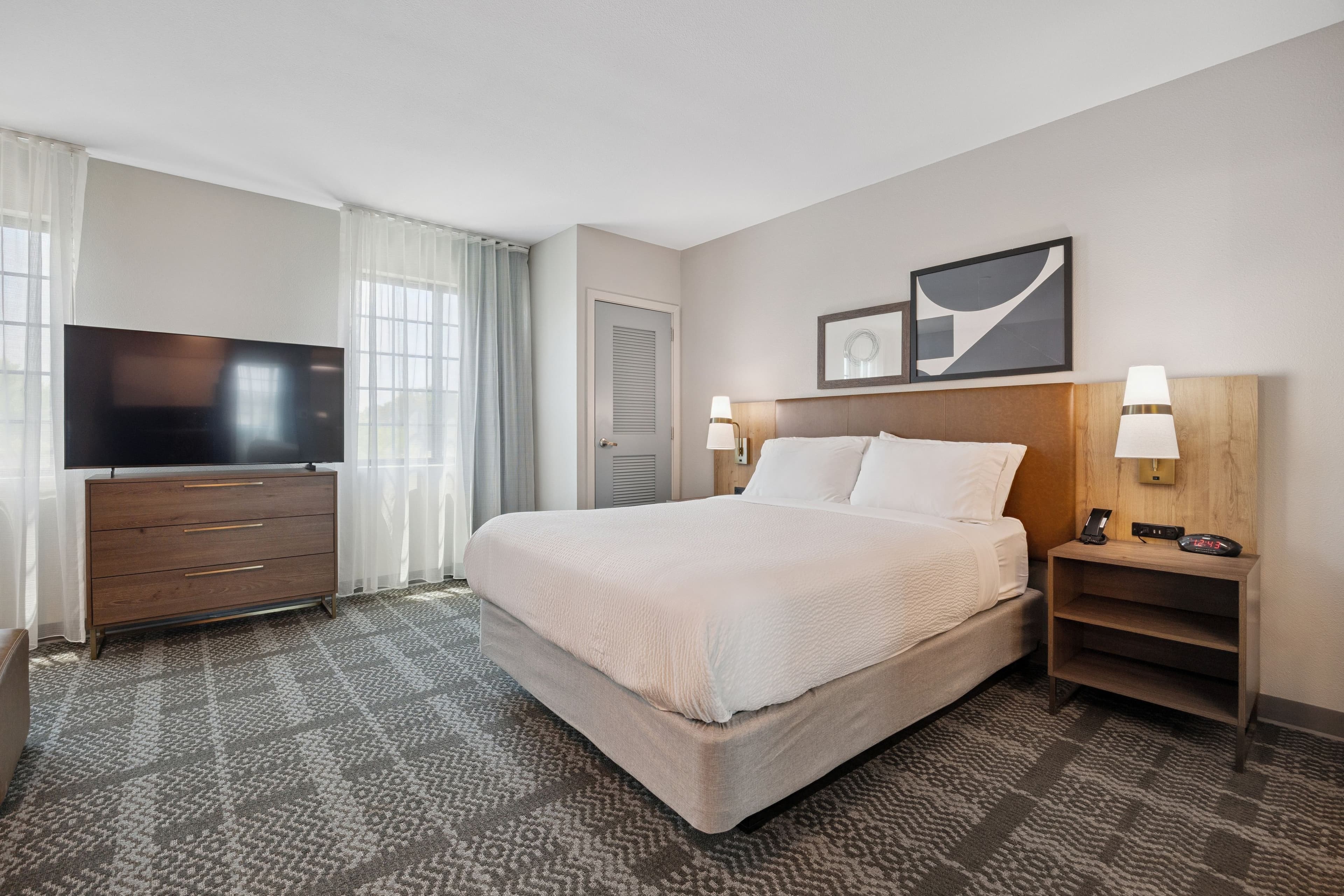 Studio Suite - Image 7