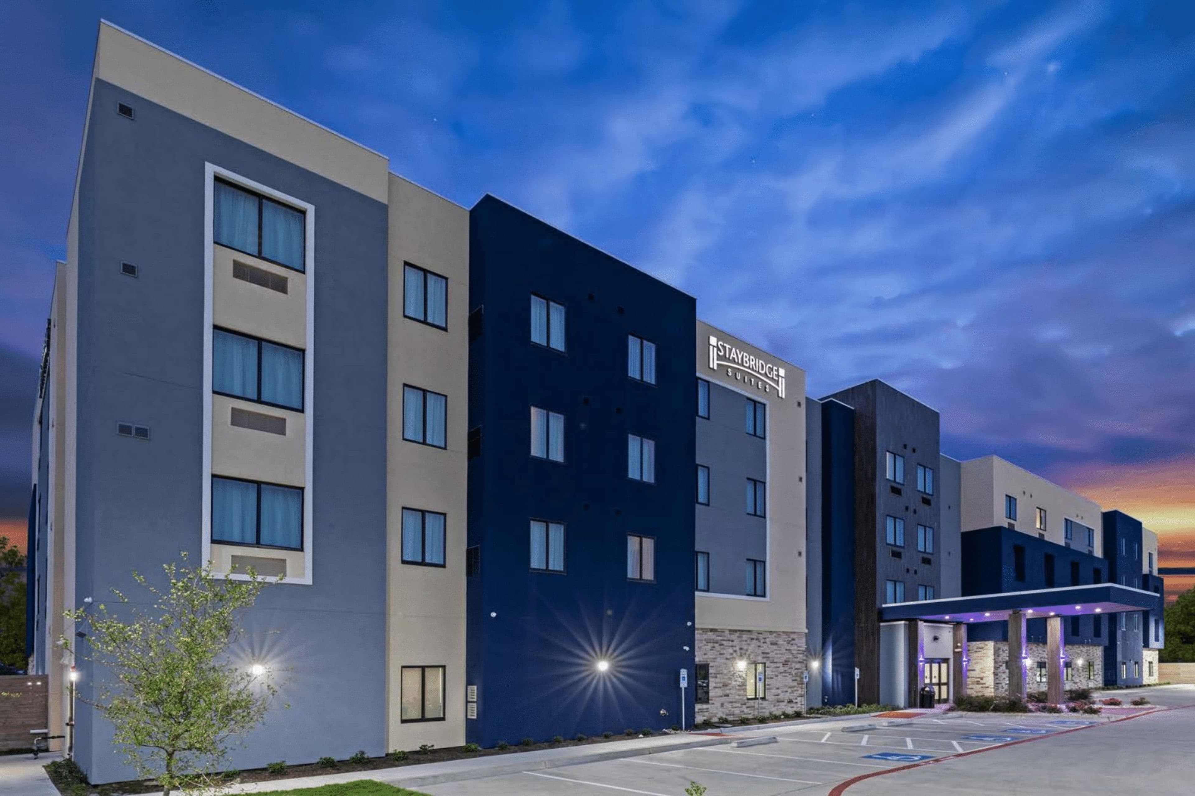 Staybridge Suites Waco South - Woodway - Image 1