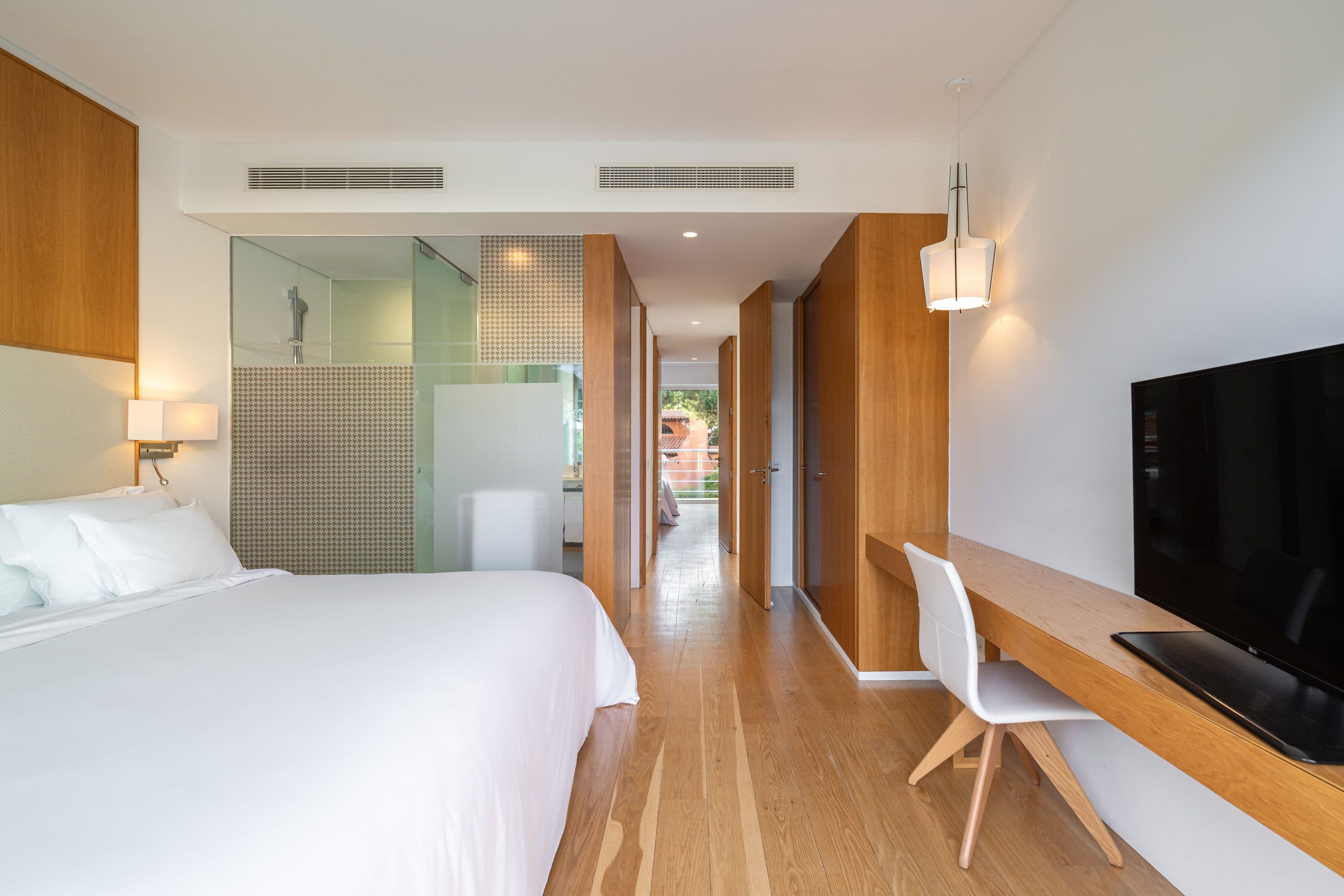 Standard Room - Image 12