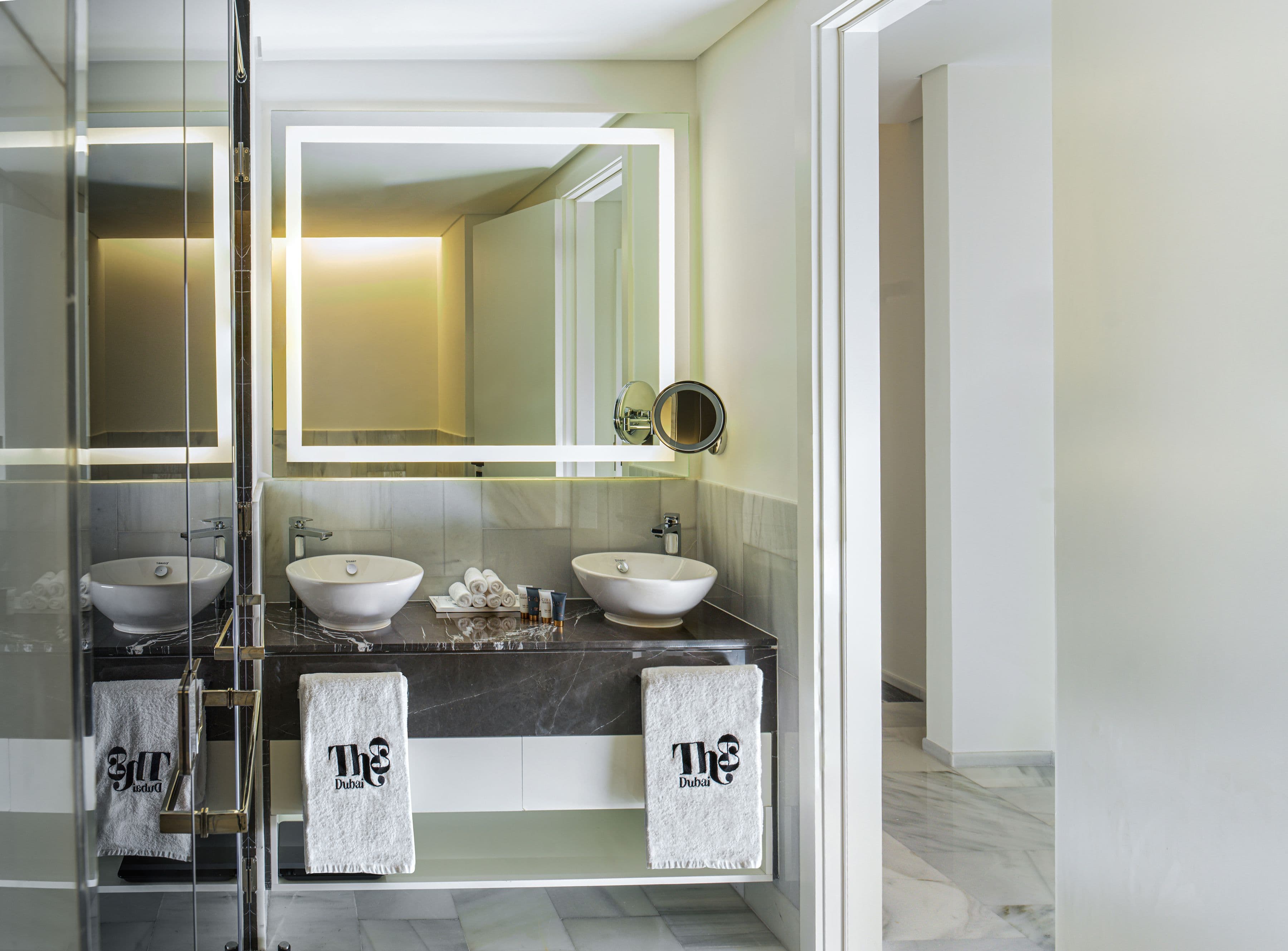 Vignette Collection Th8 Palm Dubai Beach Resort - Image 3