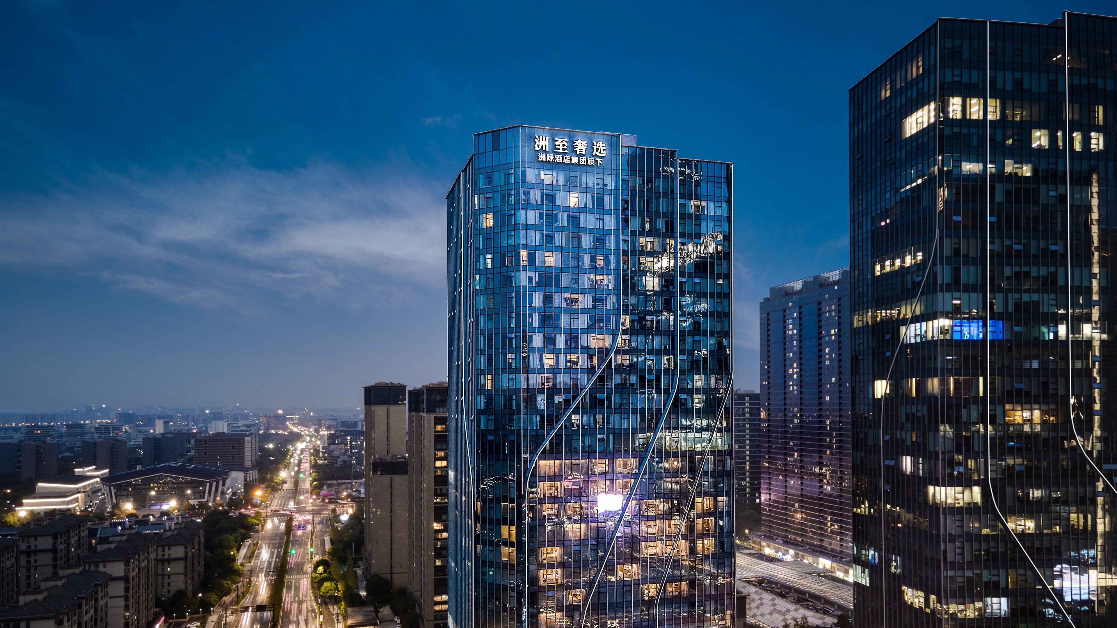 Vignette Collection Hangzhou Huaxia Center Hotel - Image 1