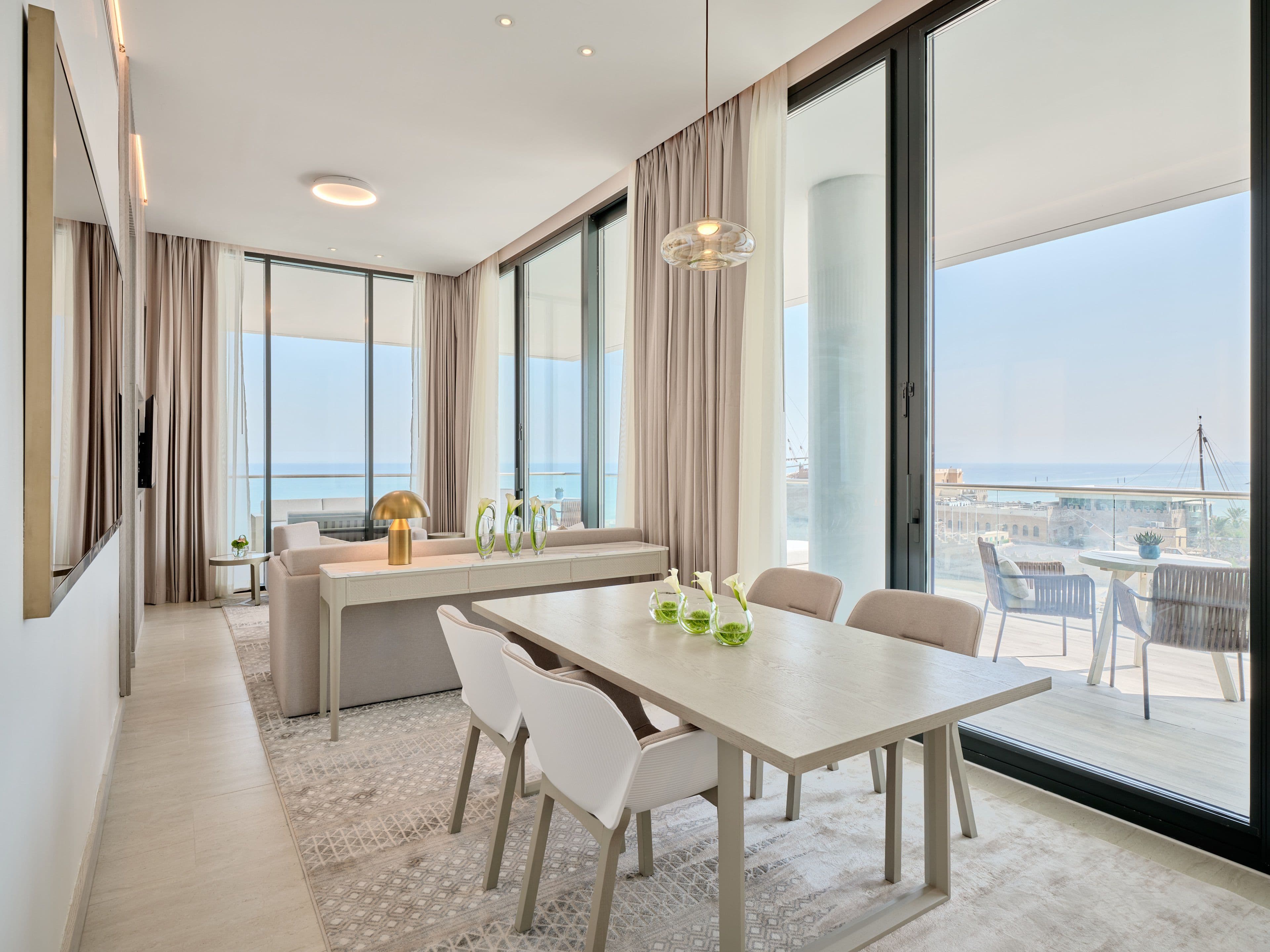 Vignette Collection Arabella Beach Hotel Kuwait — 13