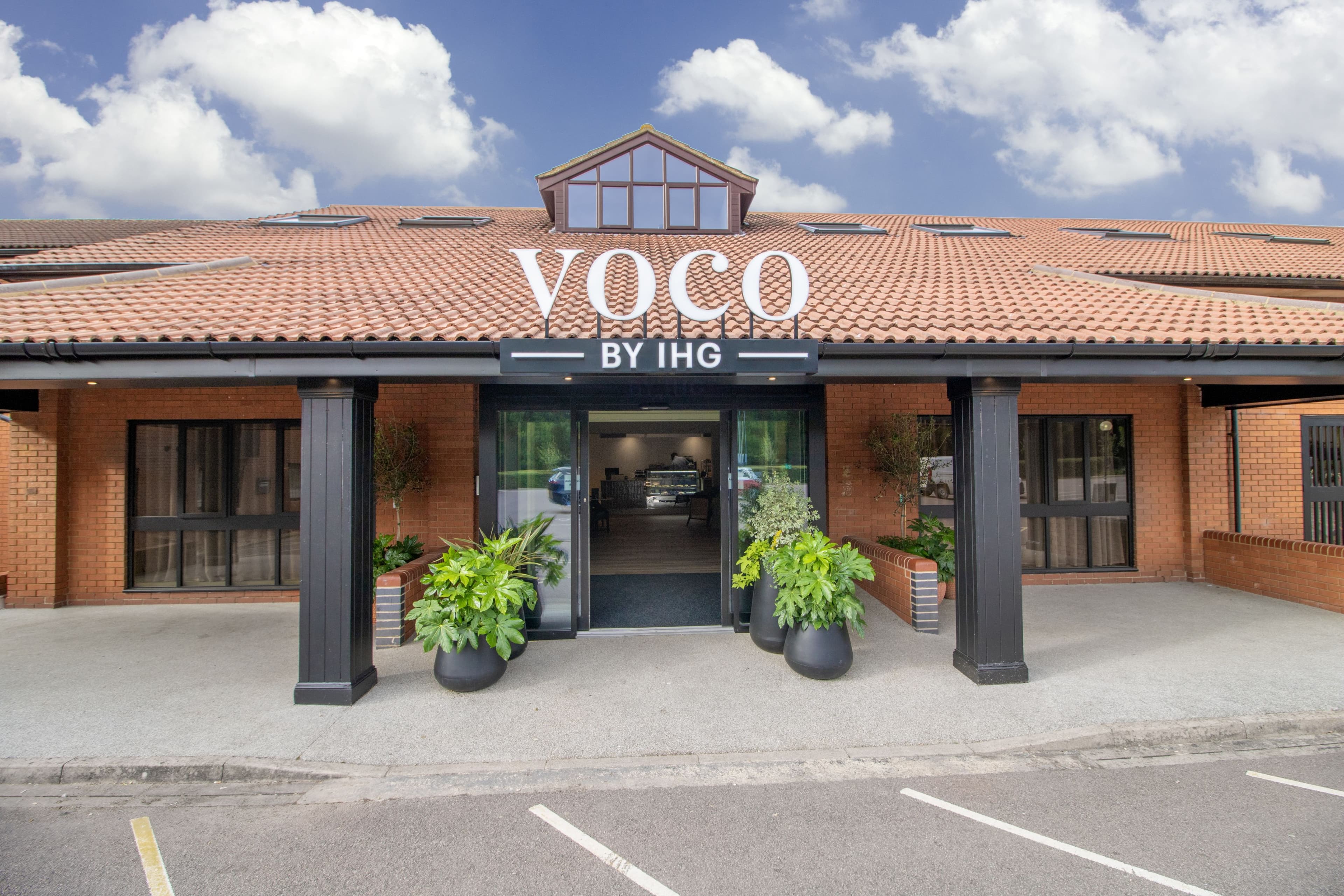 voco Rockingham Forest Corby - Image 1