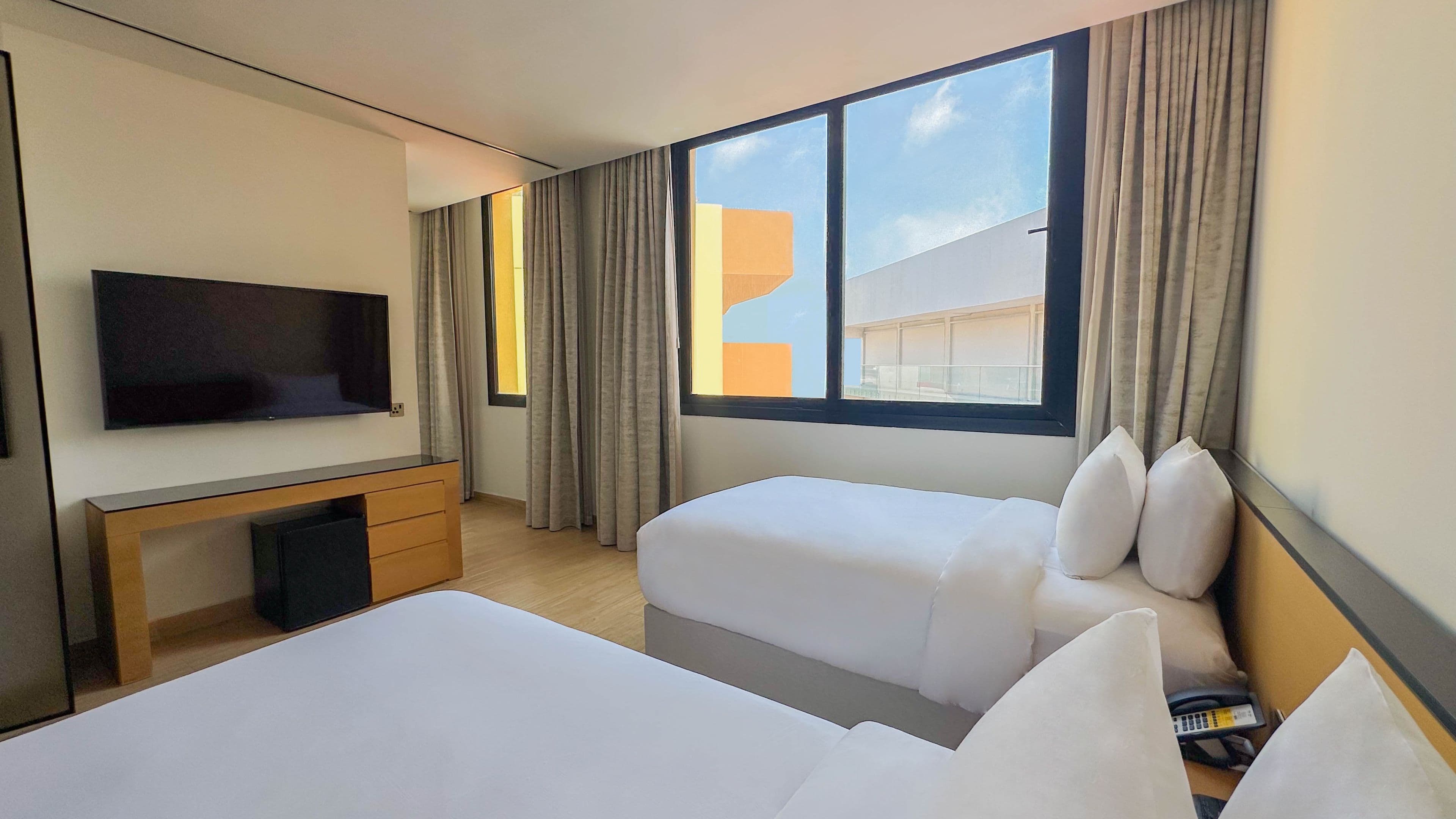 voco Dubai Monaco Heart of Europe — 31