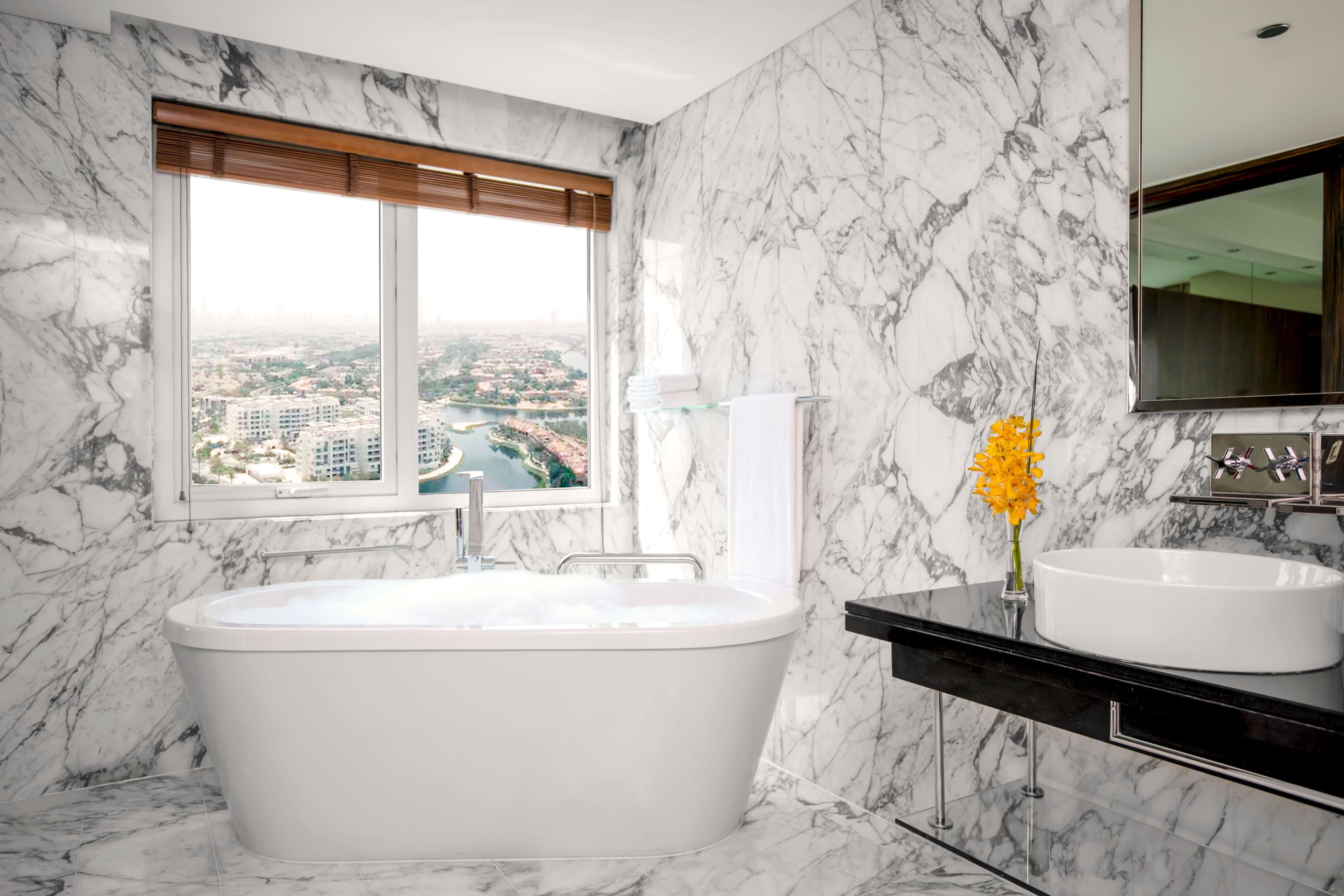 voco Bonnington Dubai — 28