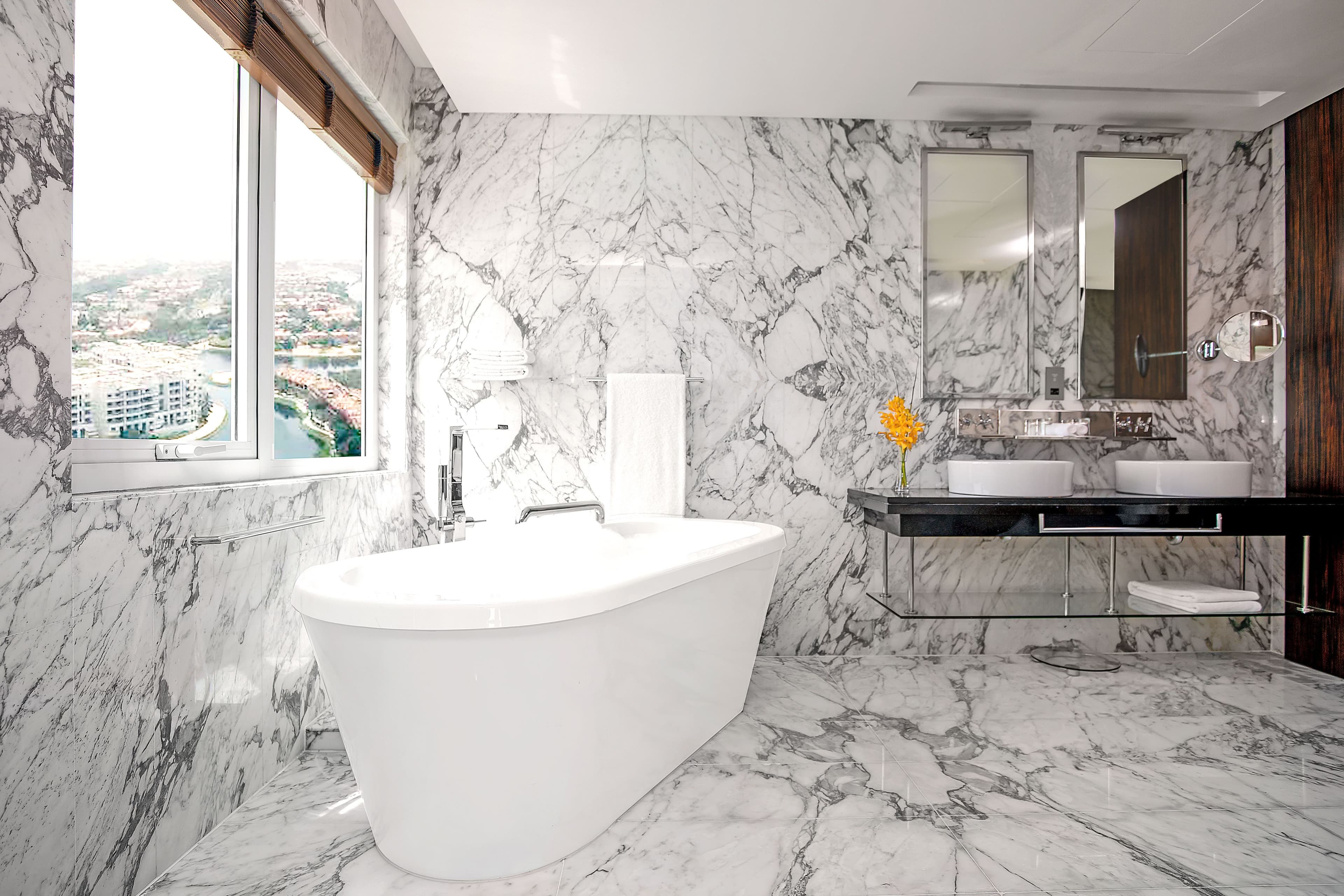 voco Bonnington Dubai — 26