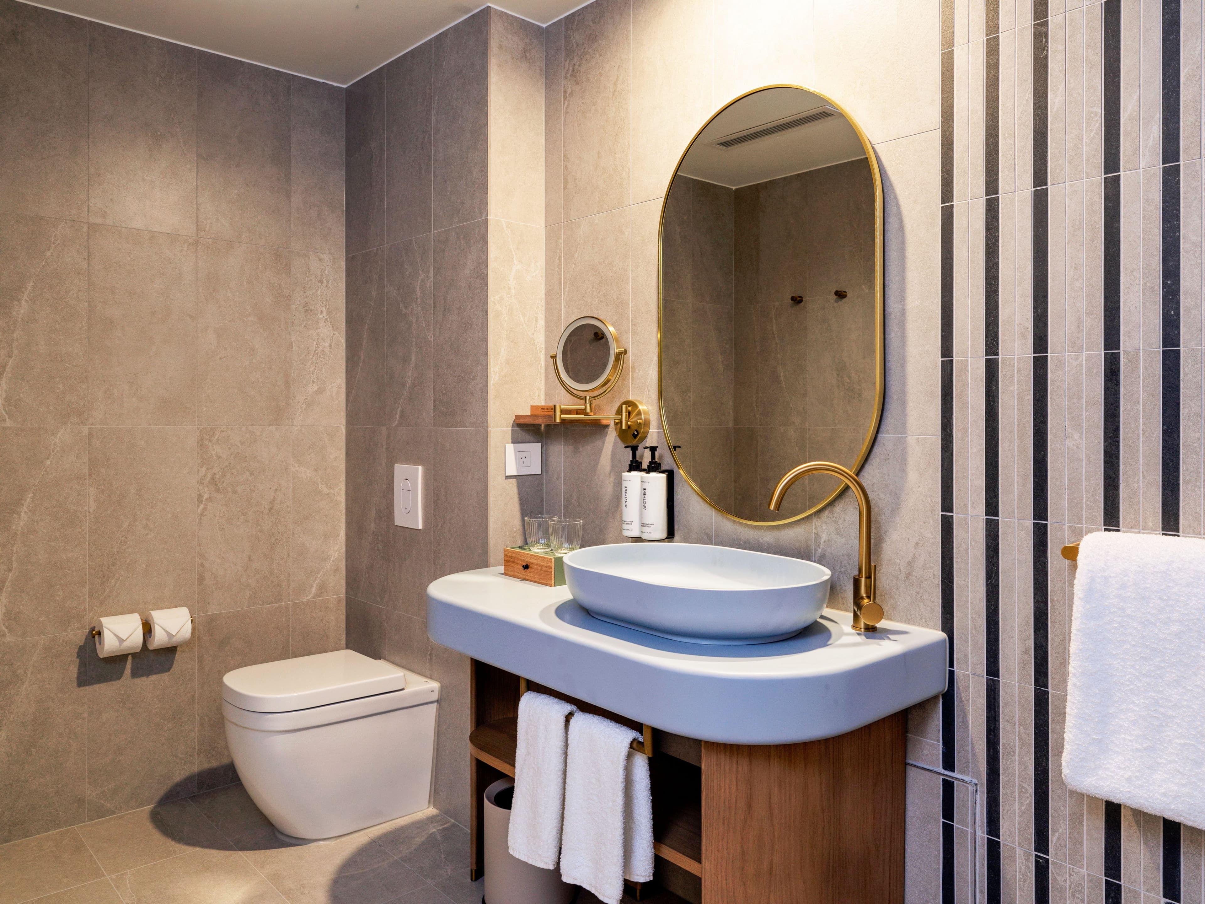 Standard Room - Image 7