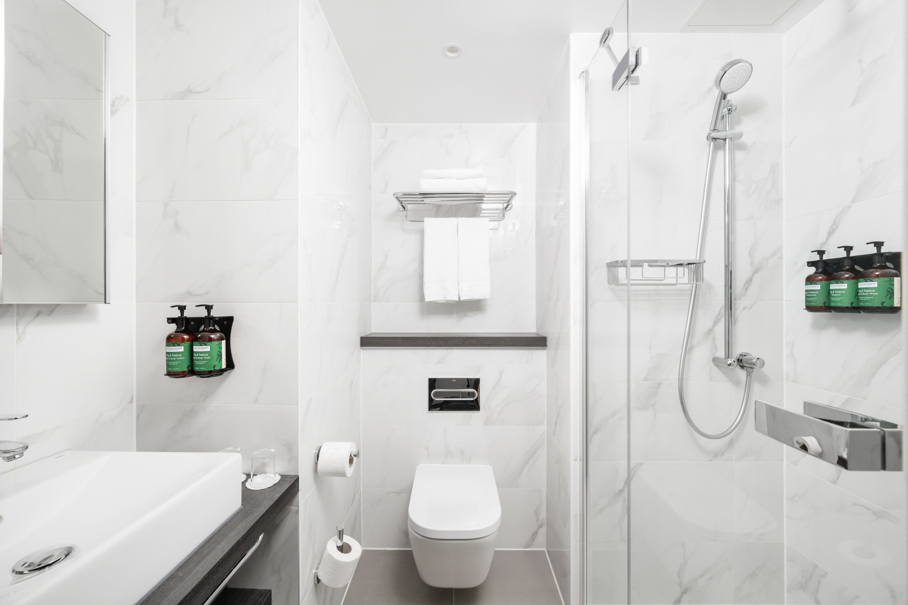 Standard Room - Image 15
